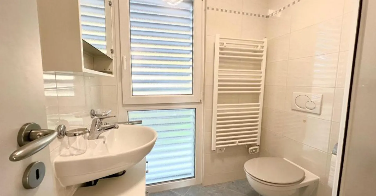 Appartement élégant de 4,5 pièces avec équipements modernes à Castel San Pietro - Photo 5 sur 9