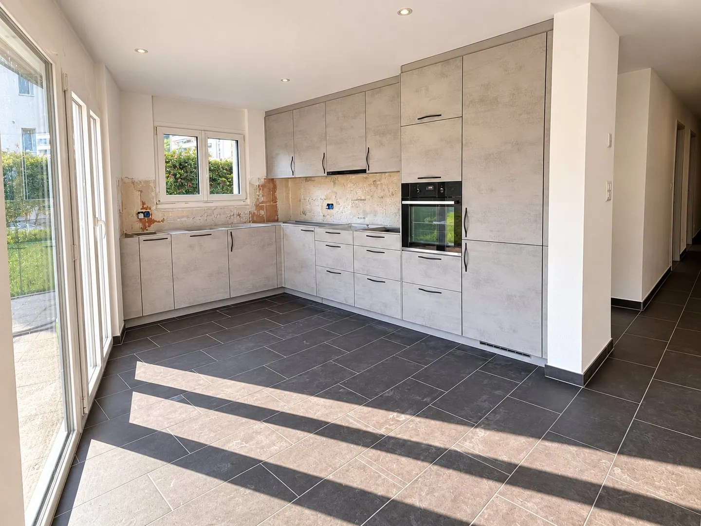 Bel Appartement avec Jardin - Photo 2 sur 10