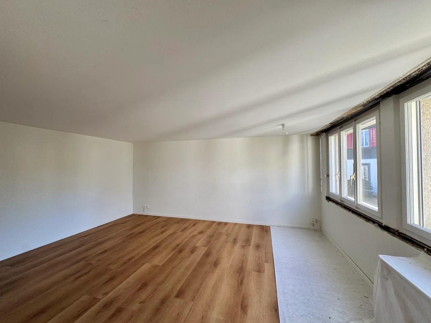 Single house for rent - Photo 3 of 15