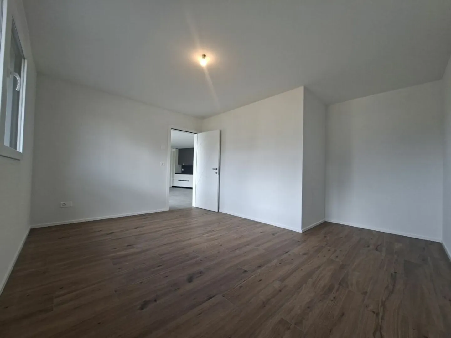 Modernes 3.5-Zimmer Appartement - Foto 4 von 12