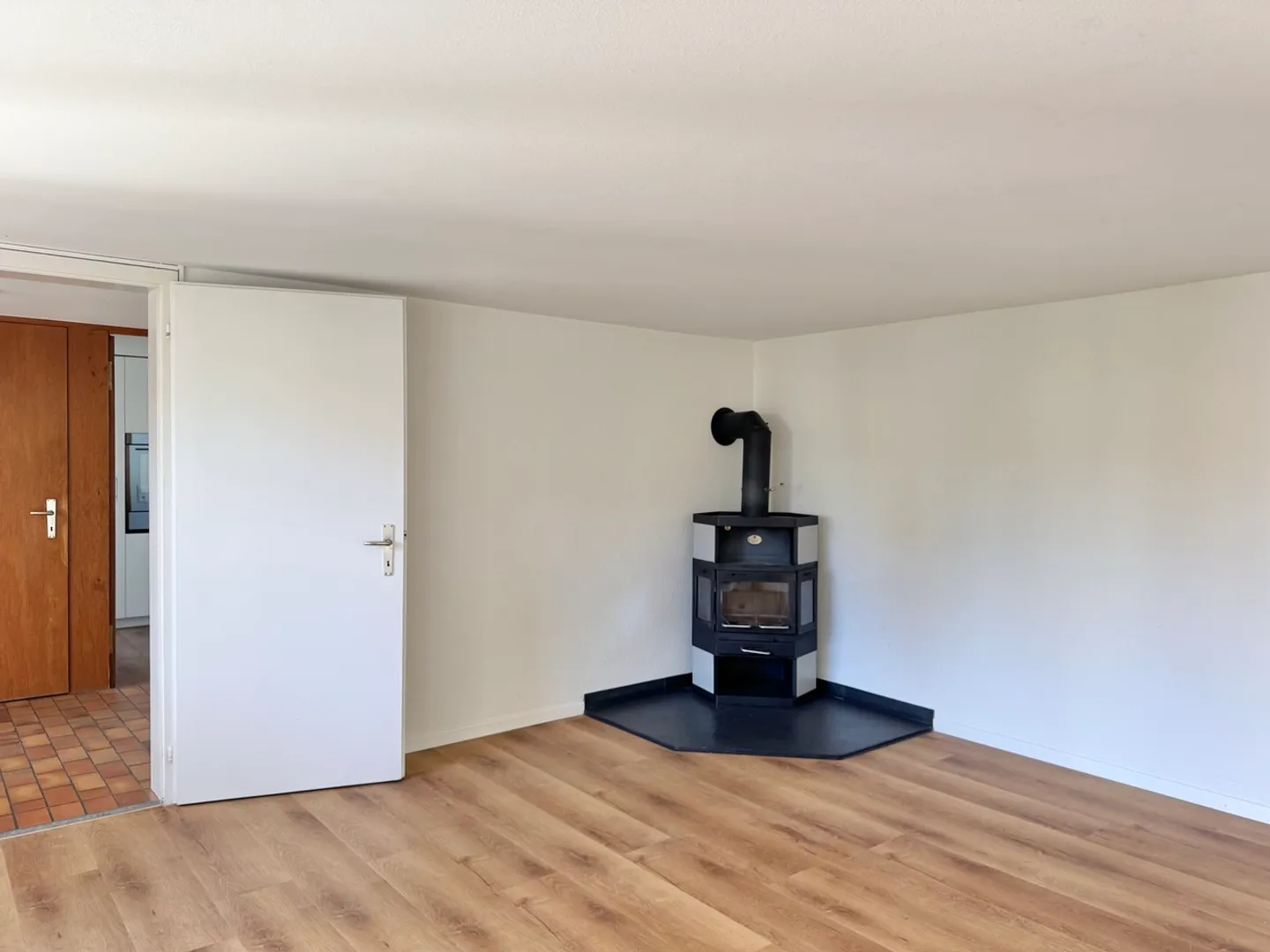 Single house for rent - Photo 4 of 15