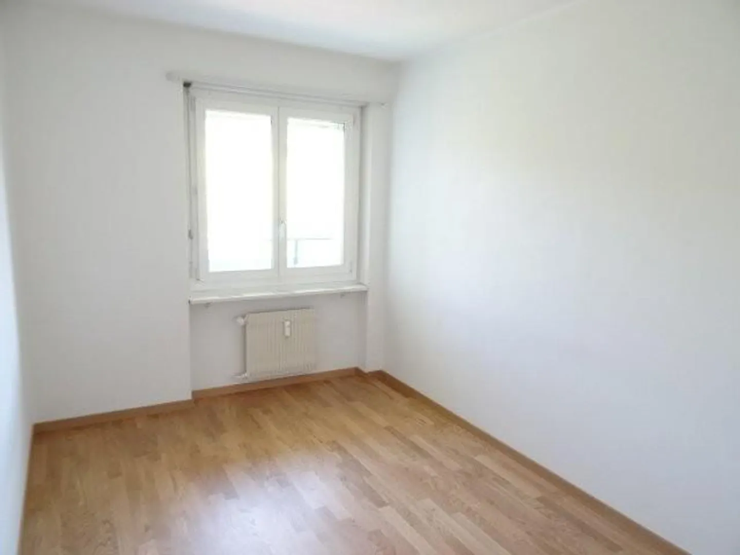 4-room apartment in a family neighborhood - Photo 3 of 9