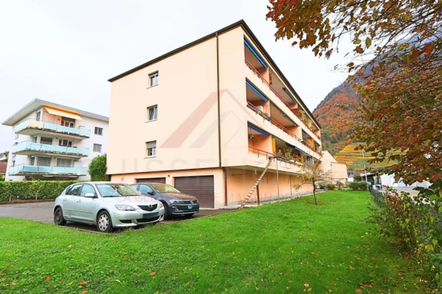 Between lake and mountains - superb 4.5 room renovated apartment in Villeneuve, bathed in sunlight - Photo 18 of 18