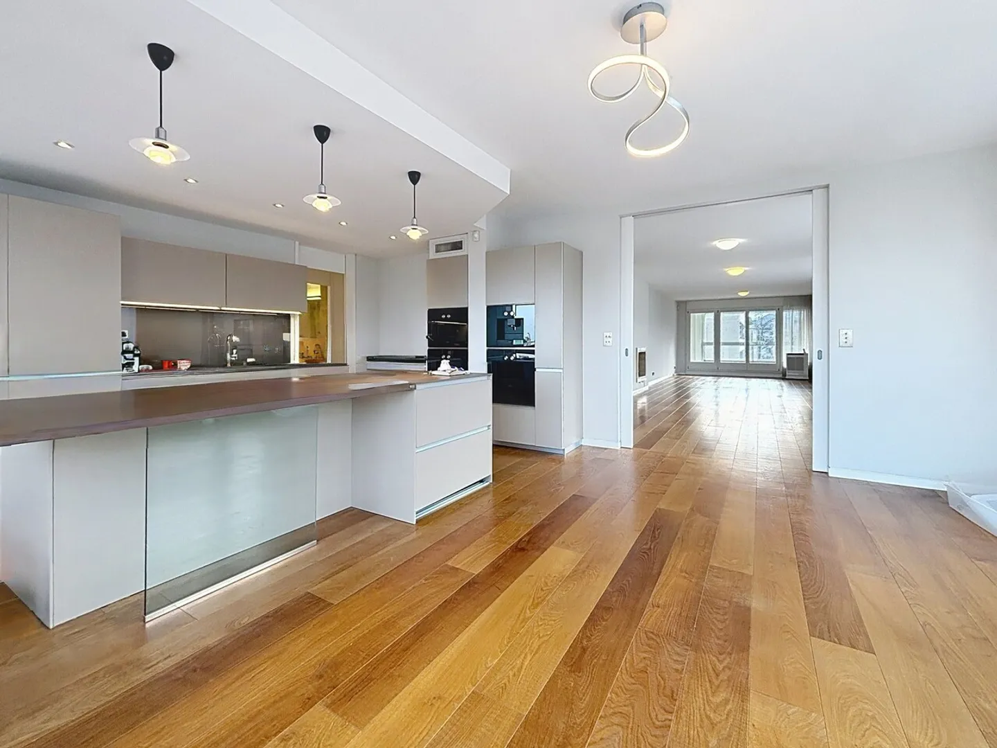 7-Zimmer-Wohnung - Foto 1 von 11