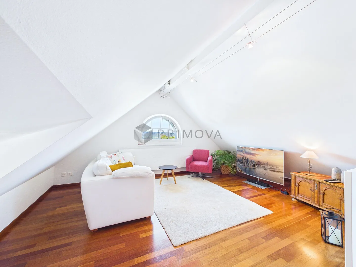 Light, Space and Emotions - Your New Home Above the Rooftops - Photo 11 of 18