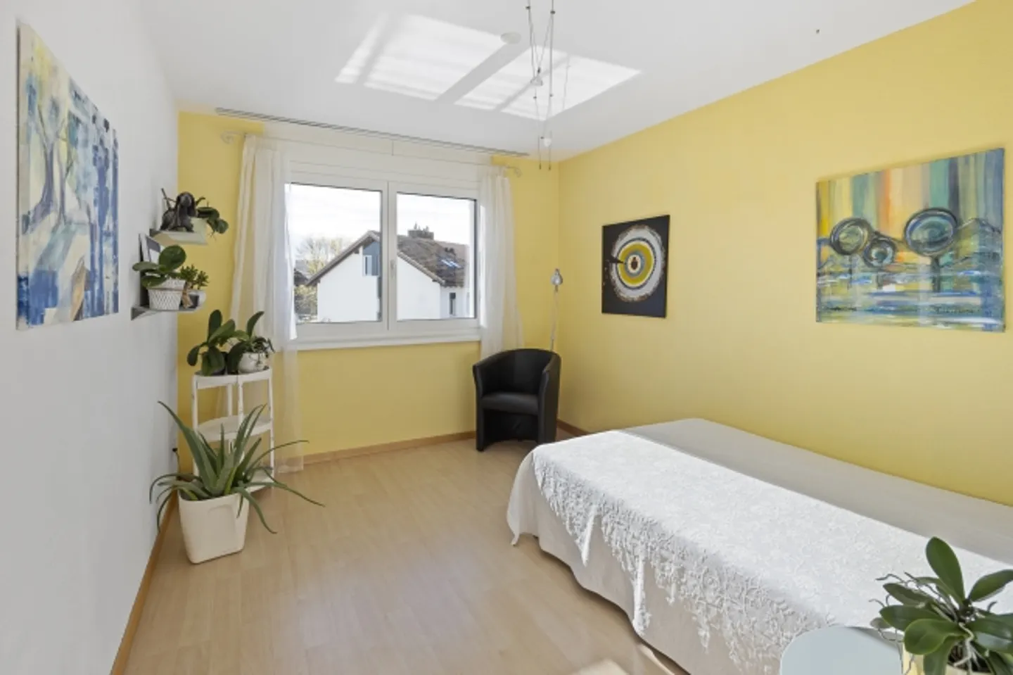 Oasis de vie bien entretenue avec beau jardin et de nombreux extras - Photo 9 sur 15