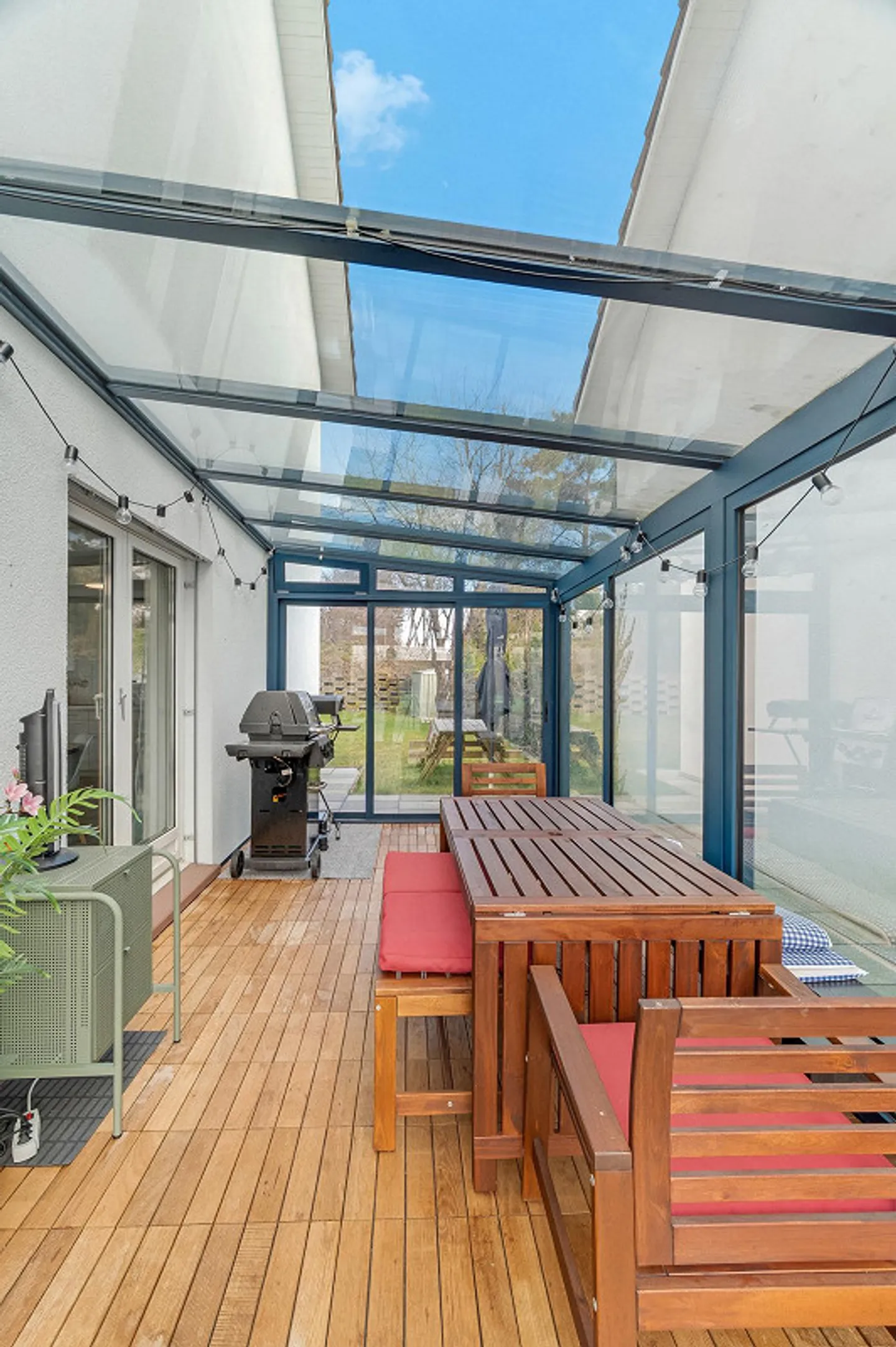 A Home to Arrive In - Family Happiness with Garden Idyl - Photo 3 of 4