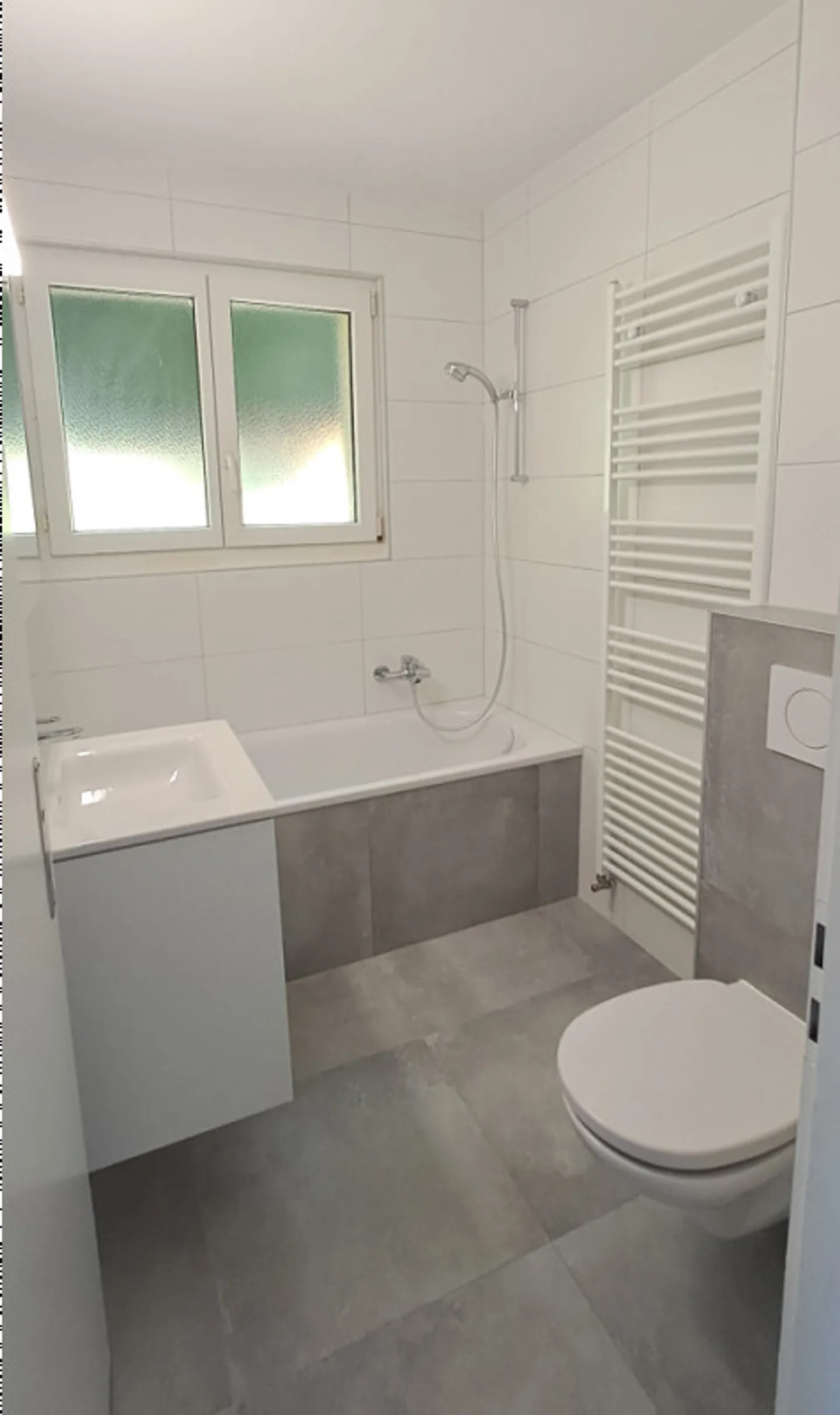 Zu vermieten im Erdgeschoss, eine vollständig renovierte 6,5-Zimmer-Wohnung von ca. 100m2 in La Tour de Peilz - Foto 6 von 8