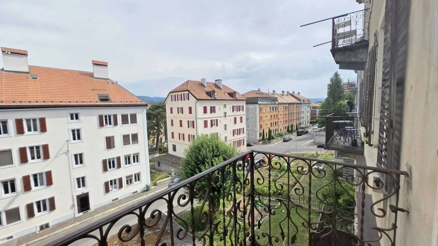 3-Zimmer-Wohnung mit Balkon in der Nähe von Einkaufsmöglichkeiten - Foto 7 von 11