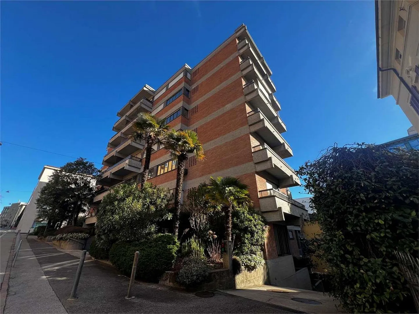 Monolocale accogliente con terrazza a Lugano - Foto 1 di 6