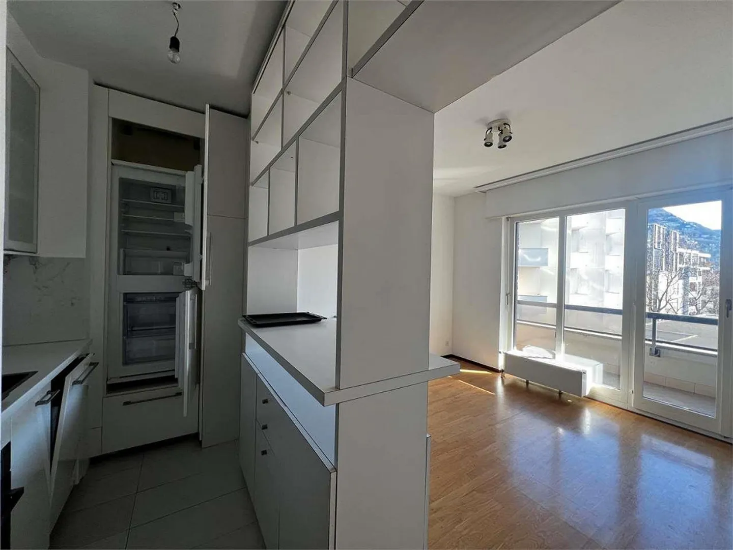 Monolocale accogliente con terrazza a Lugano - Foto 2 di 6