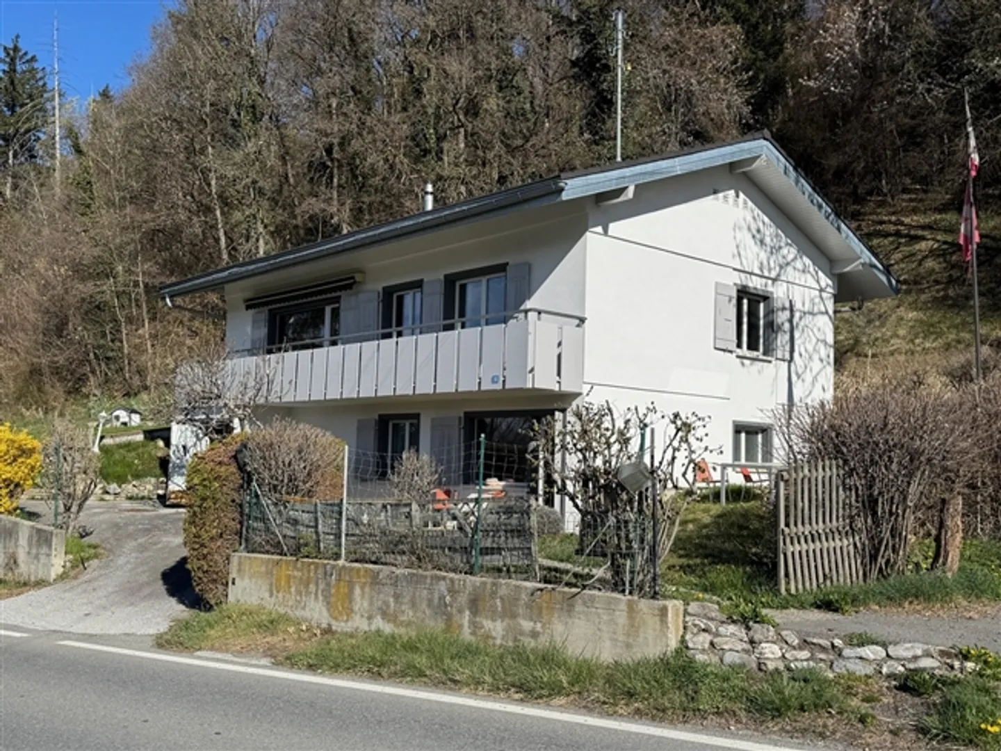 Villa - 2 apartments - Grimisuat - ref. 10252580 - SOLE AGENT - Photo 1 of 7