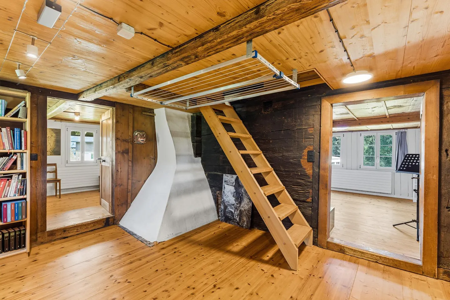 Historical Jewel: Single-family house with modern extension & connection building - Photo 19 of 26