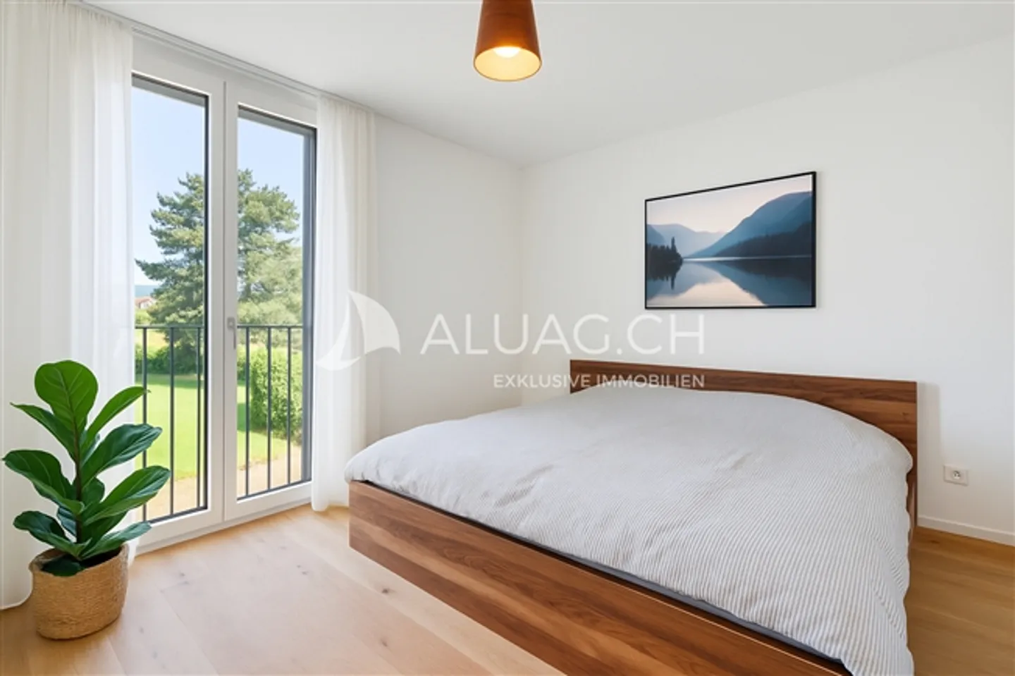 VIVRE AU-DESSUS DES TOITS DE BRÜGG - Photo 1 sur 2