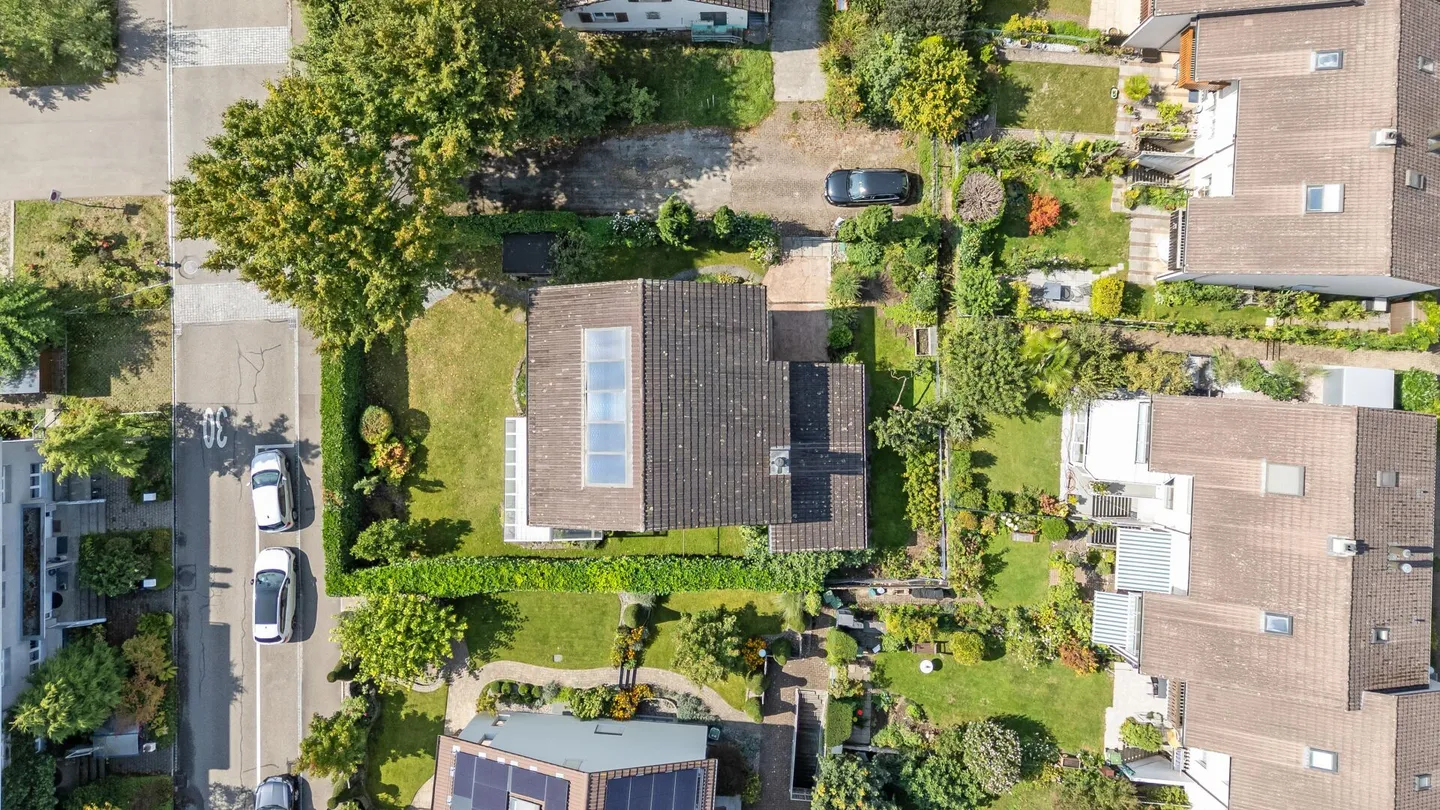 6-Zimmer Einfamilienhaus in unmittelbarer nähe zur ISB sucht Familie - Foto 18 von 18