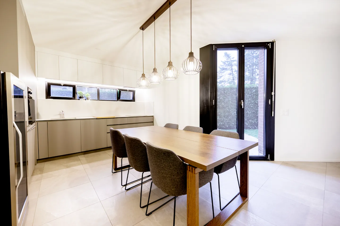Stunning duplex flat with private garden - Foto 5 di 11