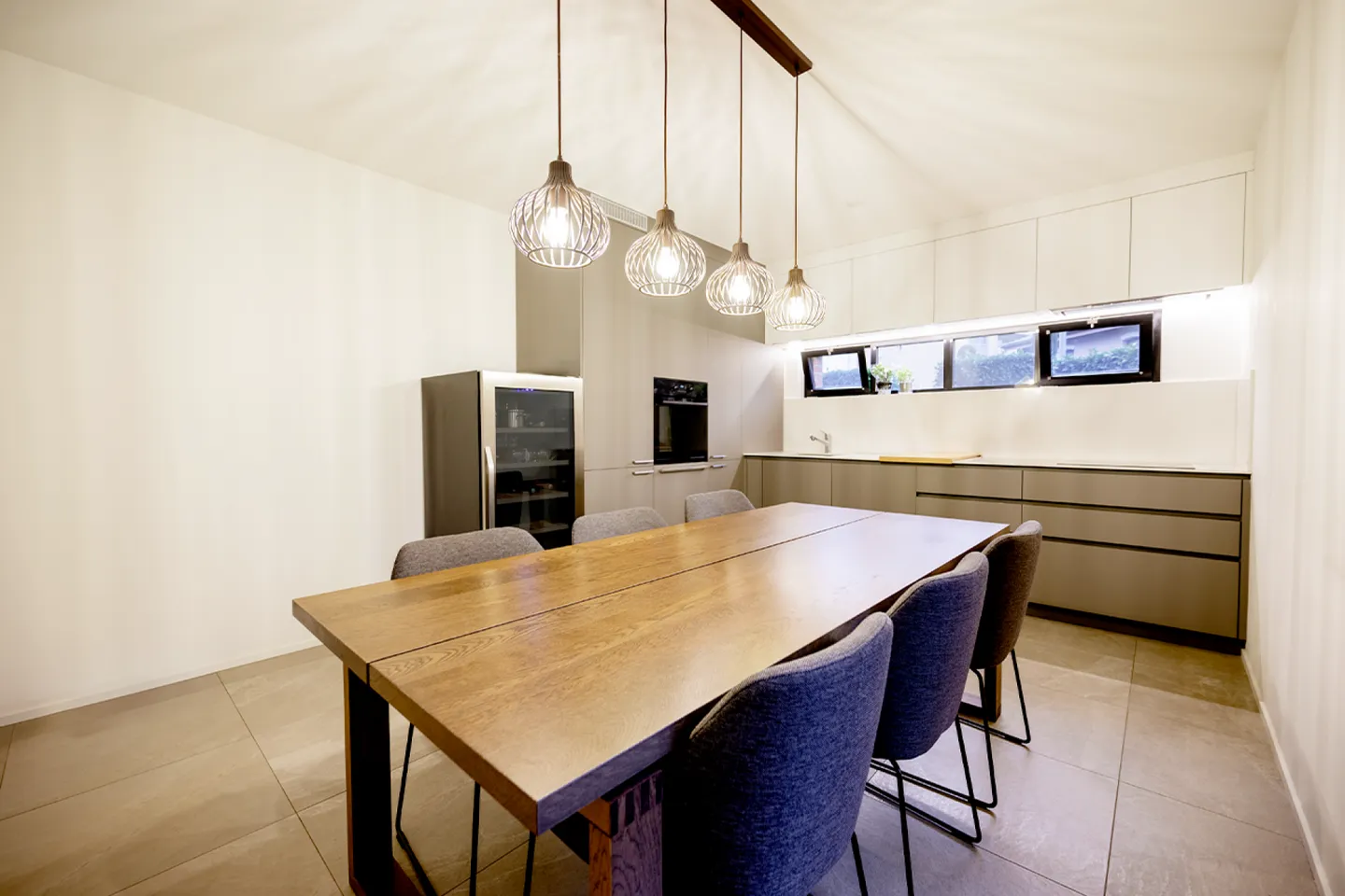Stunning duplex flat with private garden - Foto 3 di 11