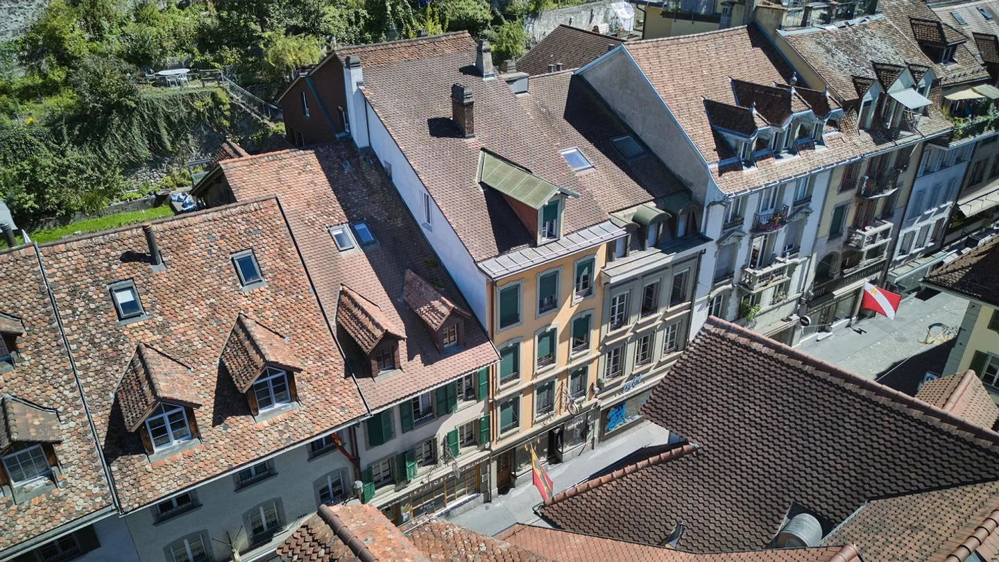 Historische Liegenschaft am Fusse des Schloss Thun - Foto 5 von 10