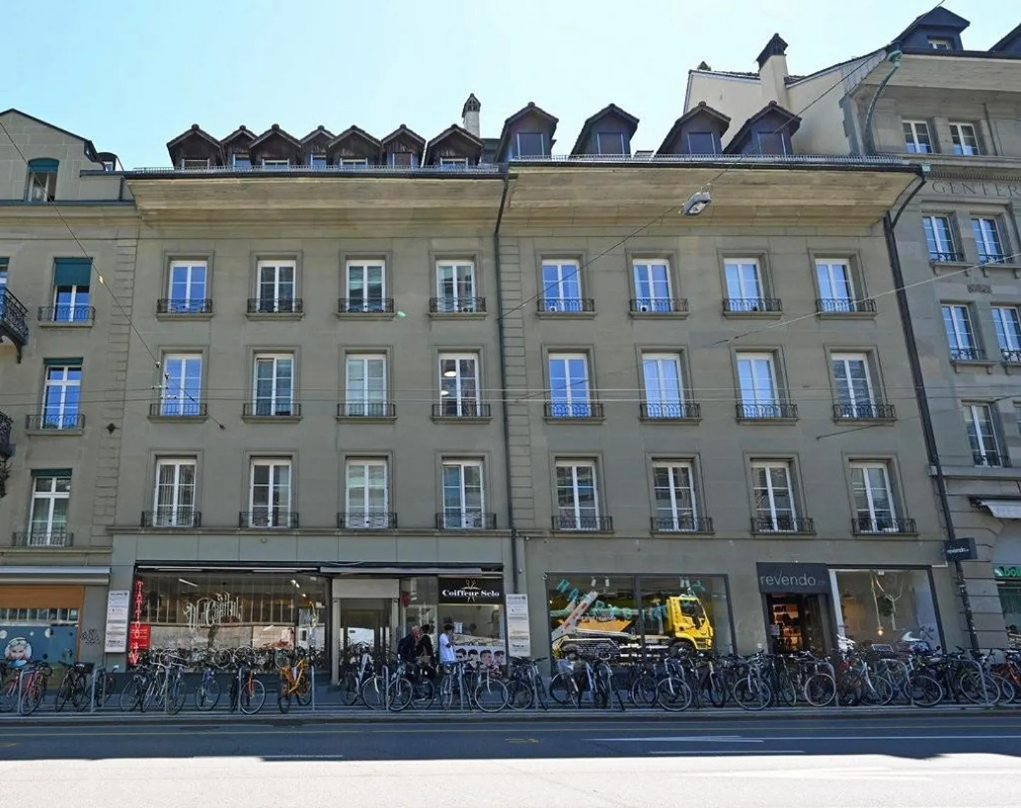 Vos nouveaux locaux directement à la gare principale ! - Photo 1 sur 12