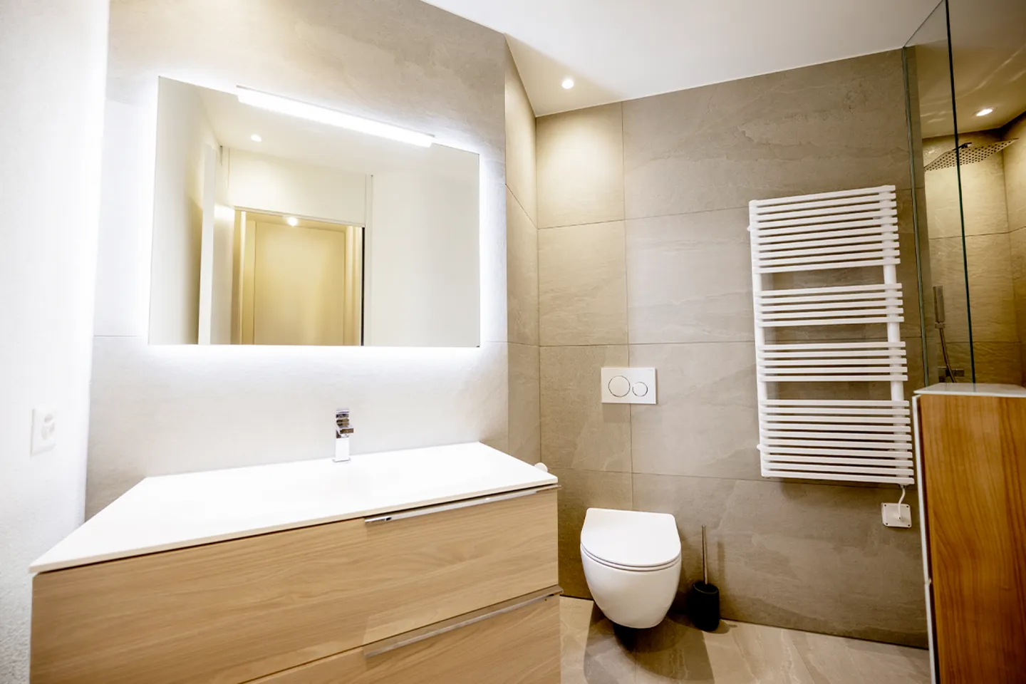 Stunning duplex flat with private garden - Foto 8 di 11
