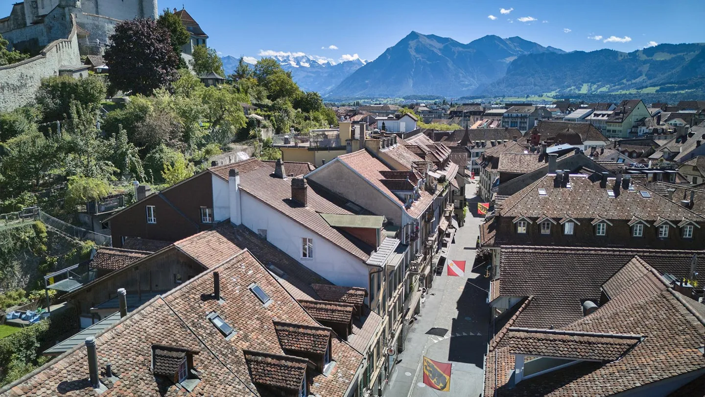 Historische Liegenschaft am Fusse des Schloss Thun - Foto 6 von 10