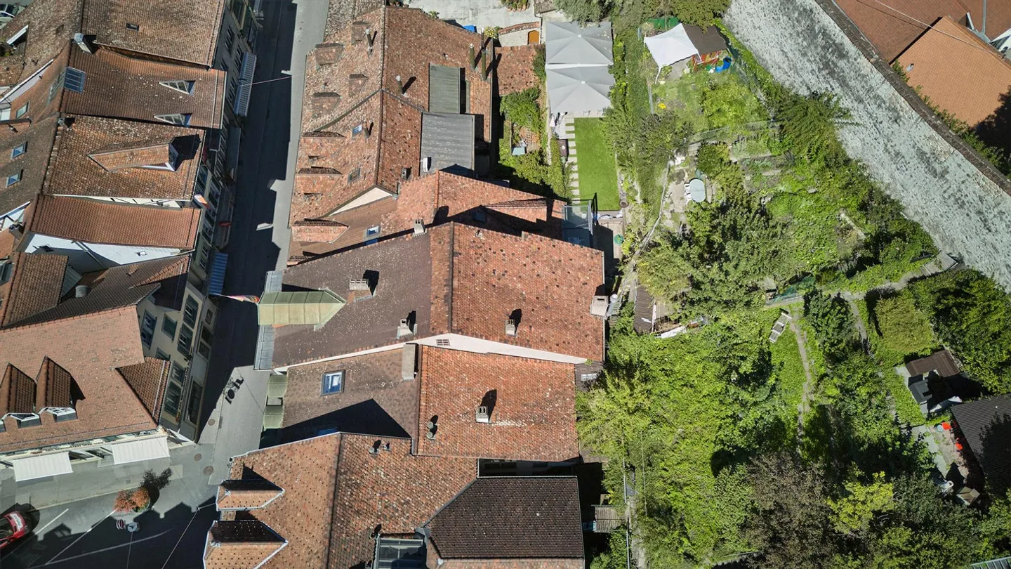 Historische Liegenschaft am Fusse des Schloss Thun - Foto 10 von 10