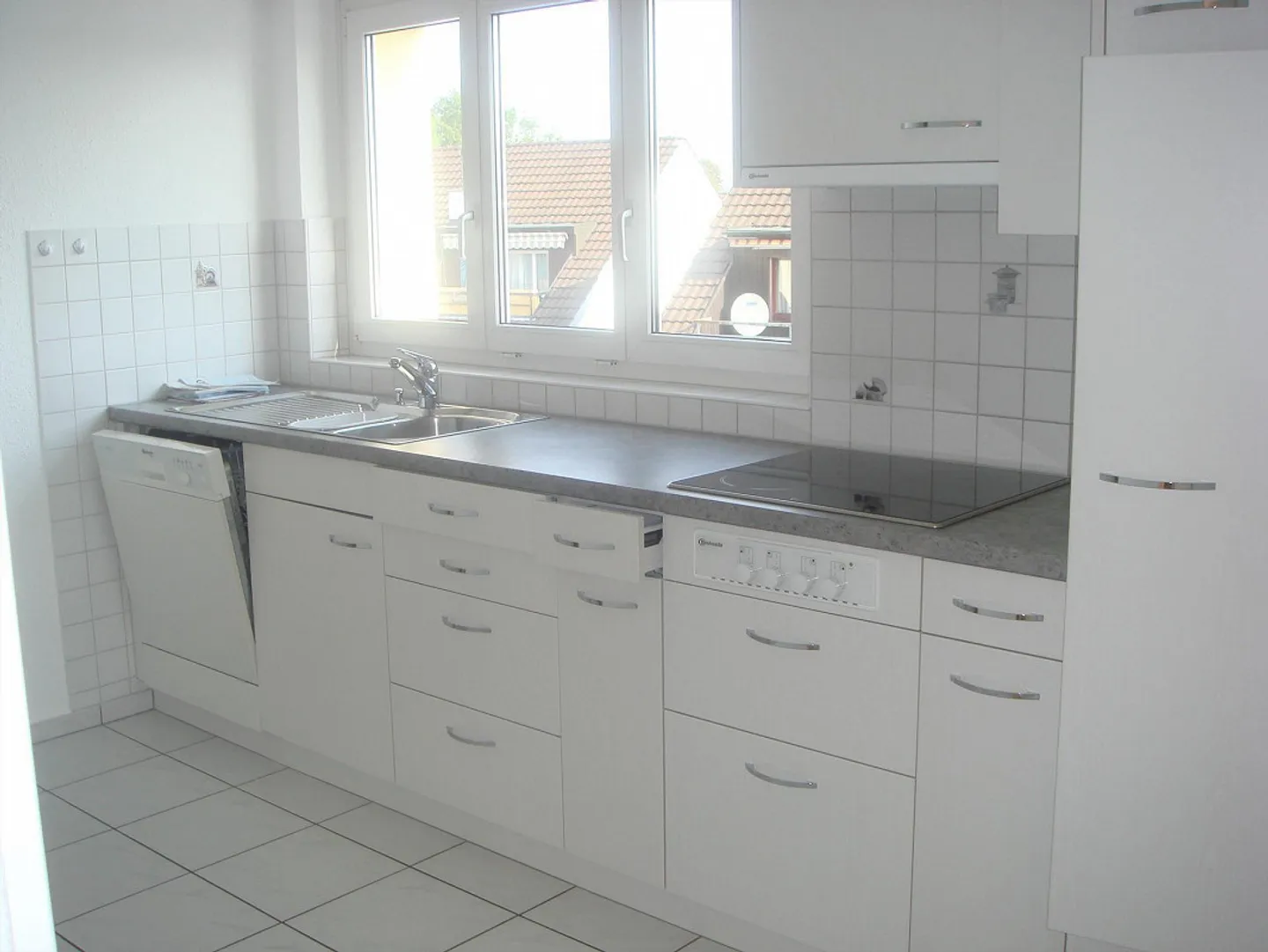 Helle 3.5-Zi-Wohnung mit grossem Balkon – zentral & ruhig! - Foto 6 von 23