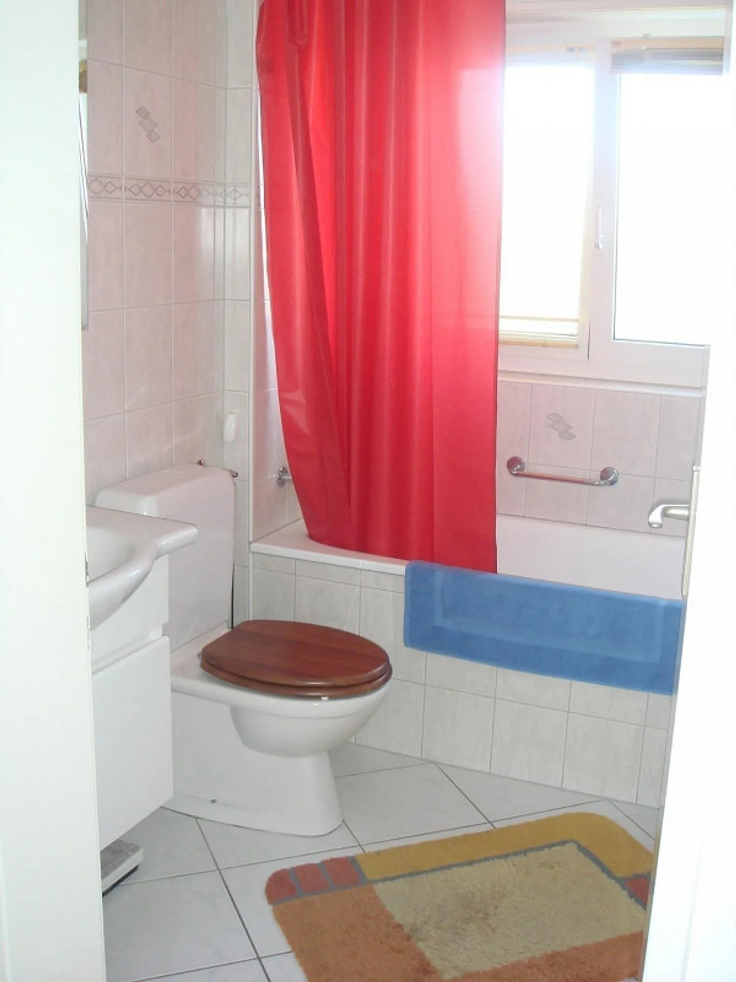 Helle 3.5-Zi-Wohnung mit grossem Balkon – zentral & ruhig! - Foto 12 von 23