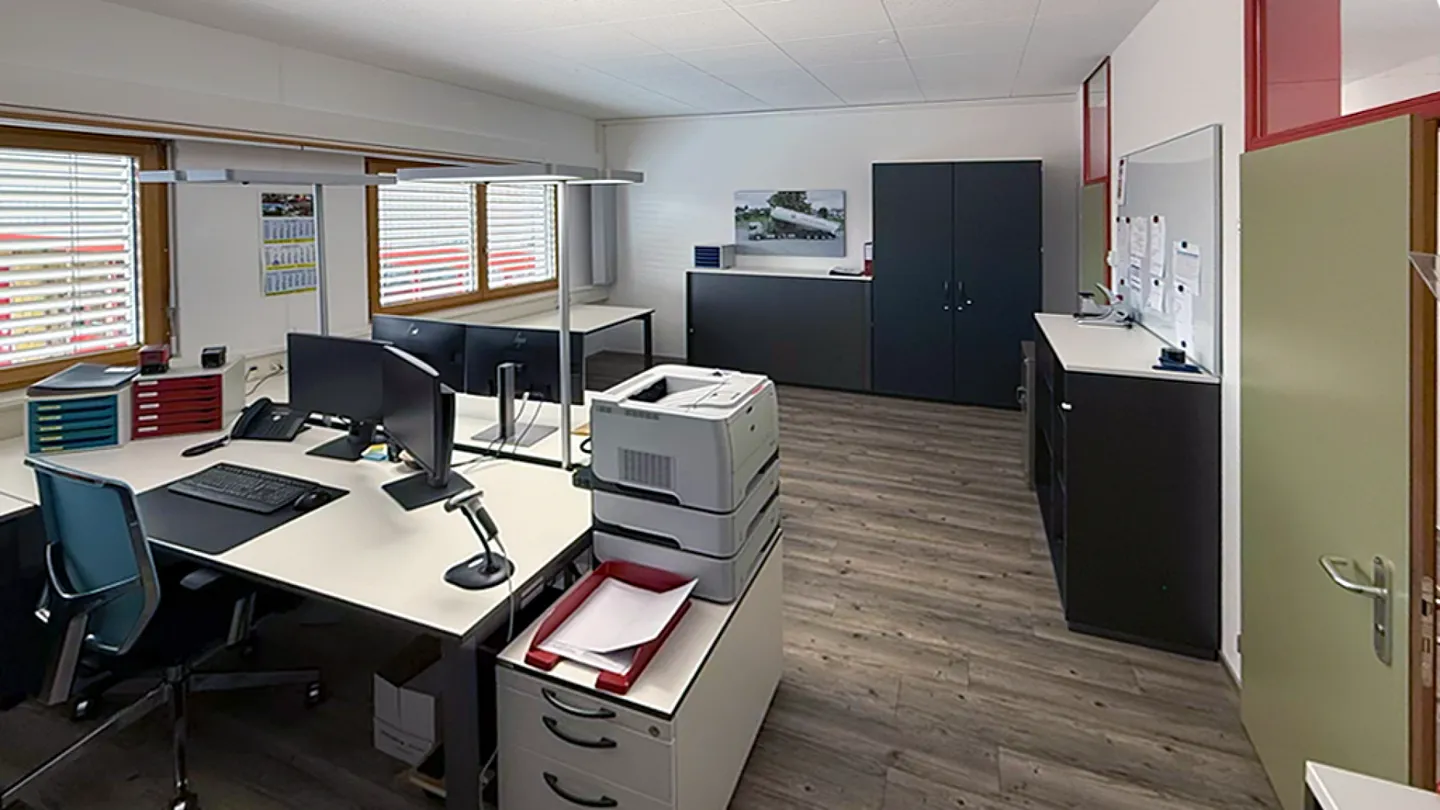 Office space for rent with an area of 45m2 - Photo 1 of 9