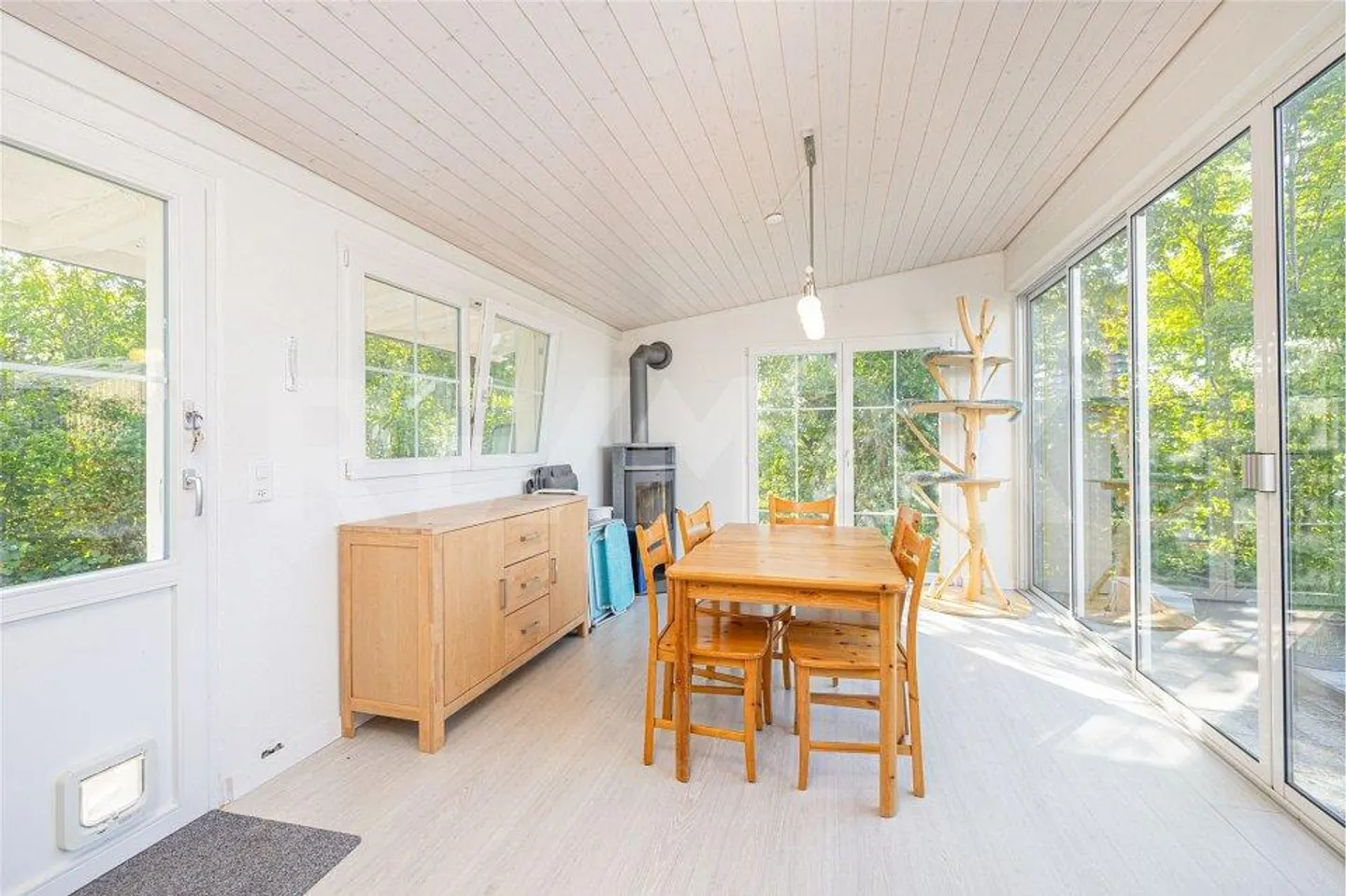 Casa unifamiliare indipendente con vista panoramica, veranda e atmosfera accogliente - Foto 10 di 13