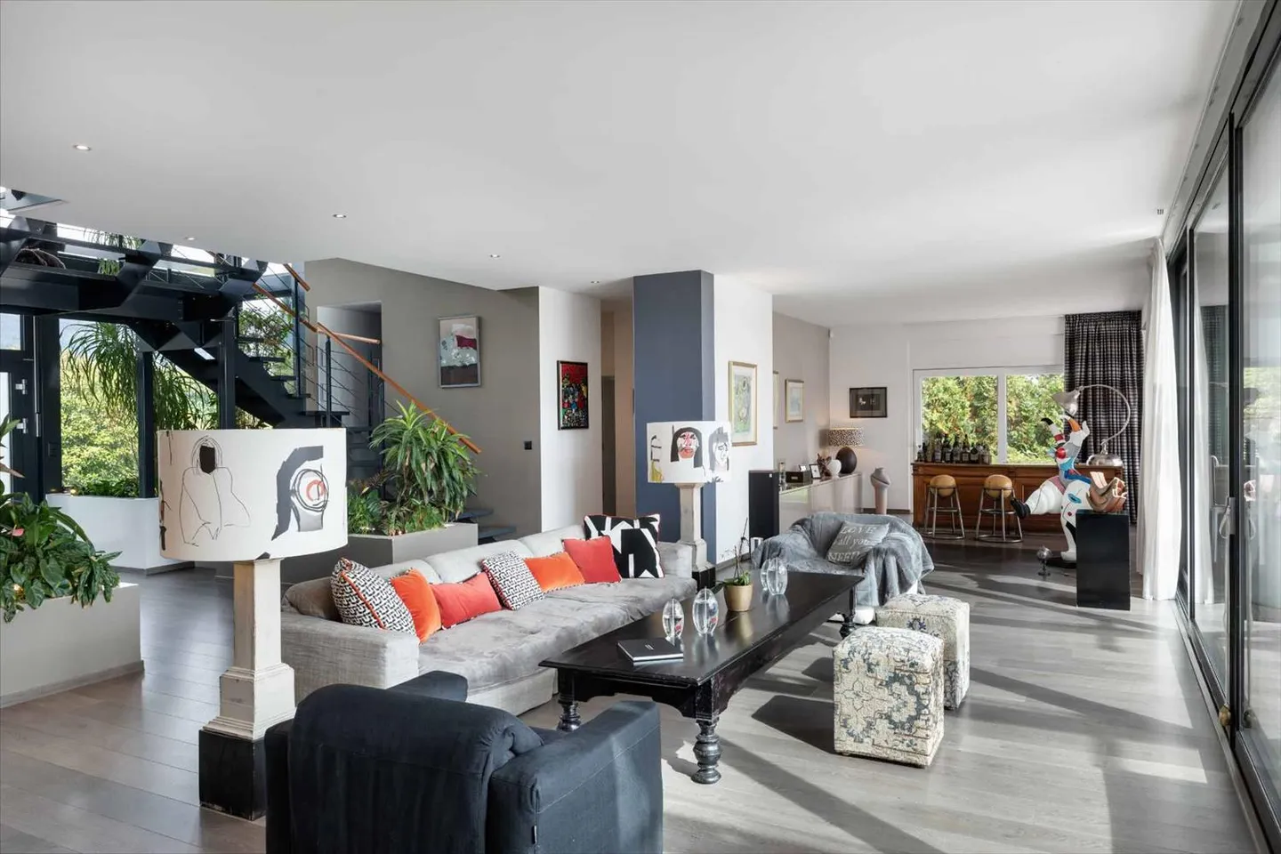 Magnifica villa contemporanea con vista sul lago di Neuchâtel e sulle Alpi - Foto 6 di 13