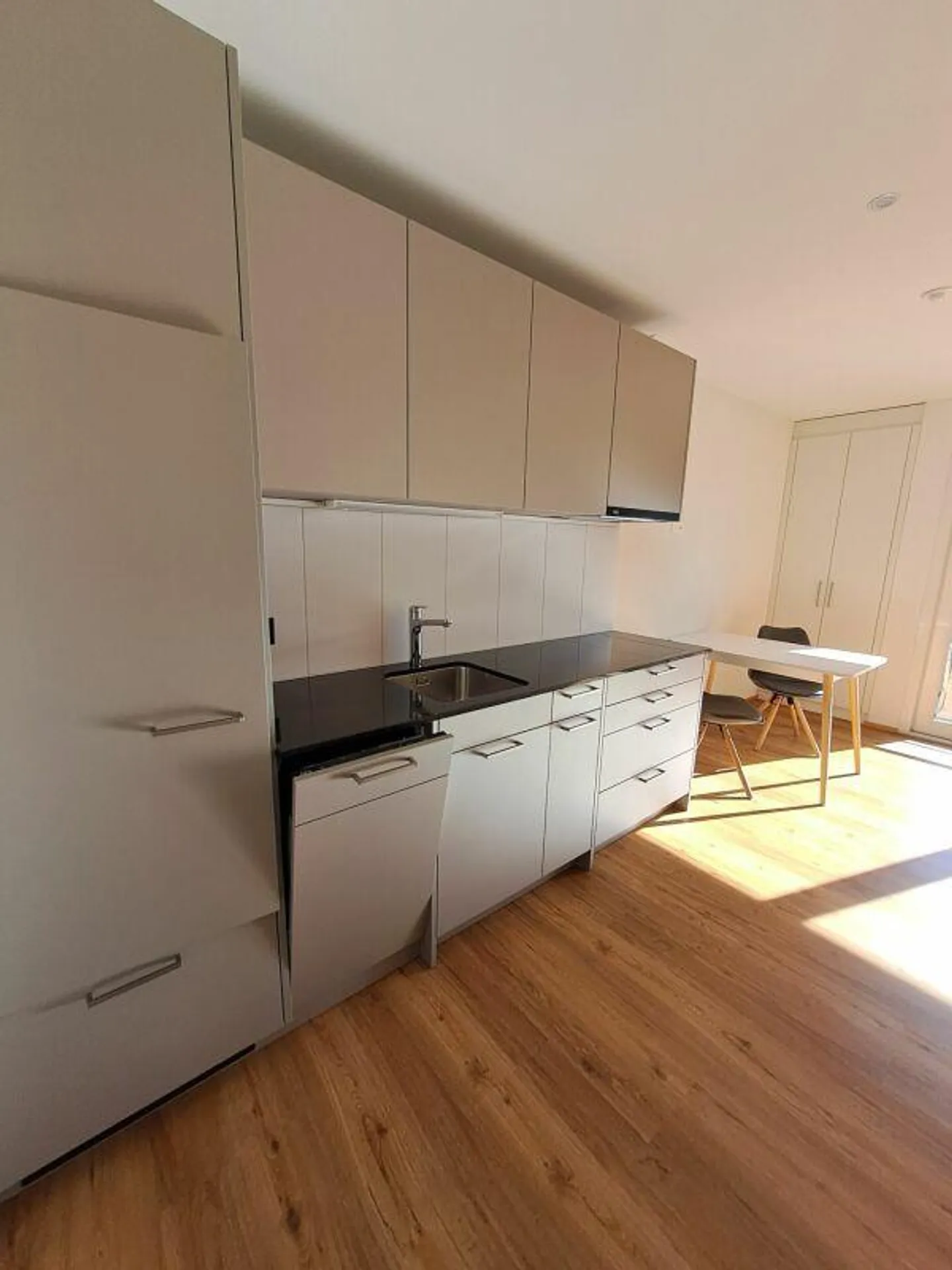 *Winteraktion 2025* - Möblierte 1.5-Zimmer-Appartements mit Balkon - Foto 3 von 16