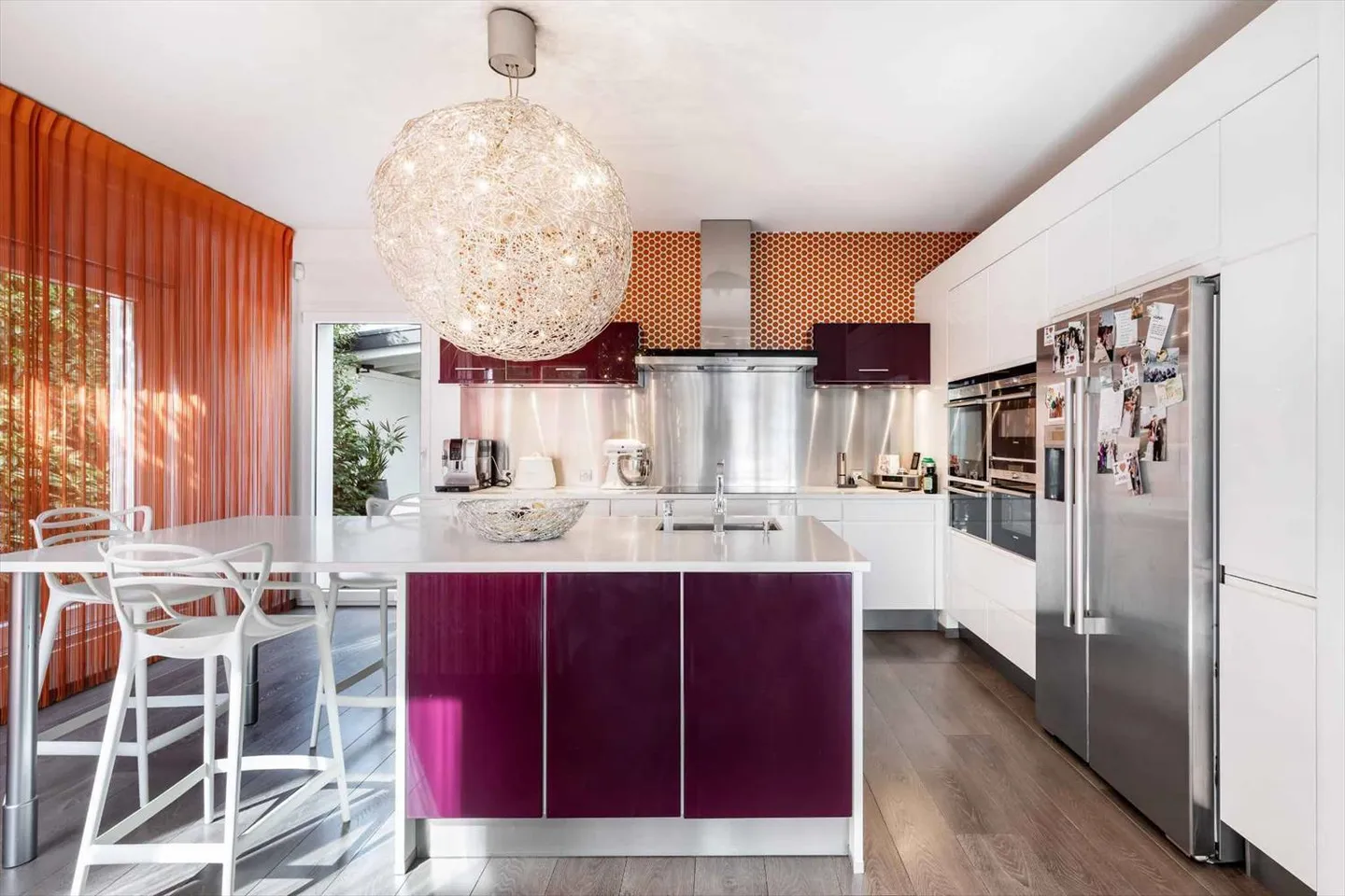 Magnifica villa contemporanea con vista sul lago di Neuchâtel e sulle Alpi - Foto 7 di 13