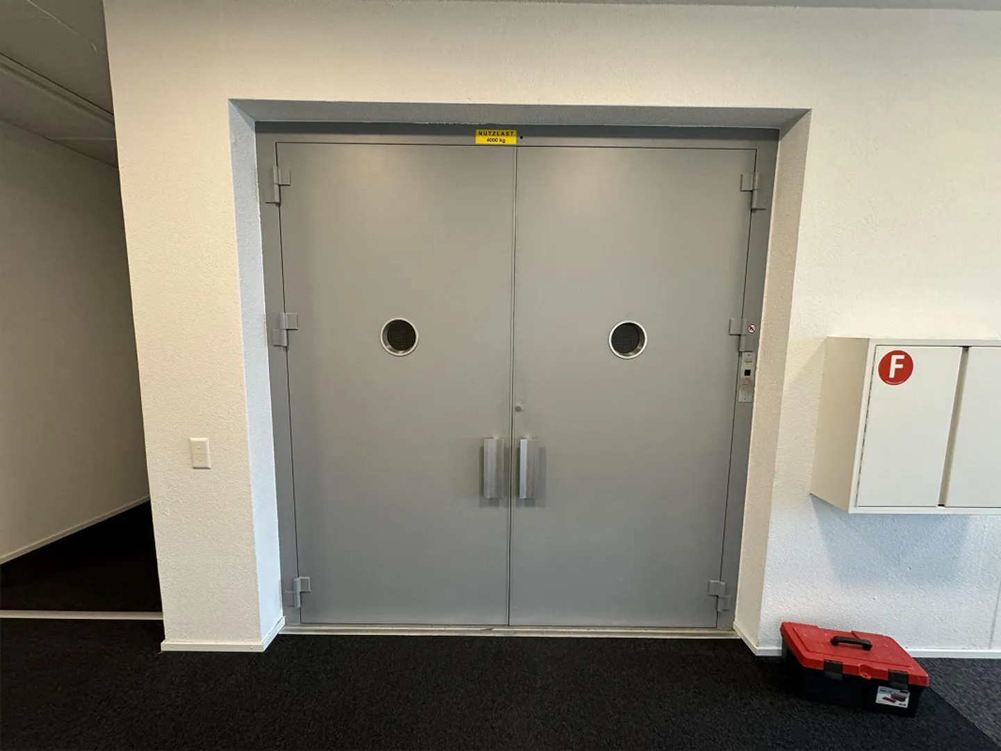 Spazio commerciale attraente direttamente sull'autostrada a Dierikon LU - Foto 13 di 13