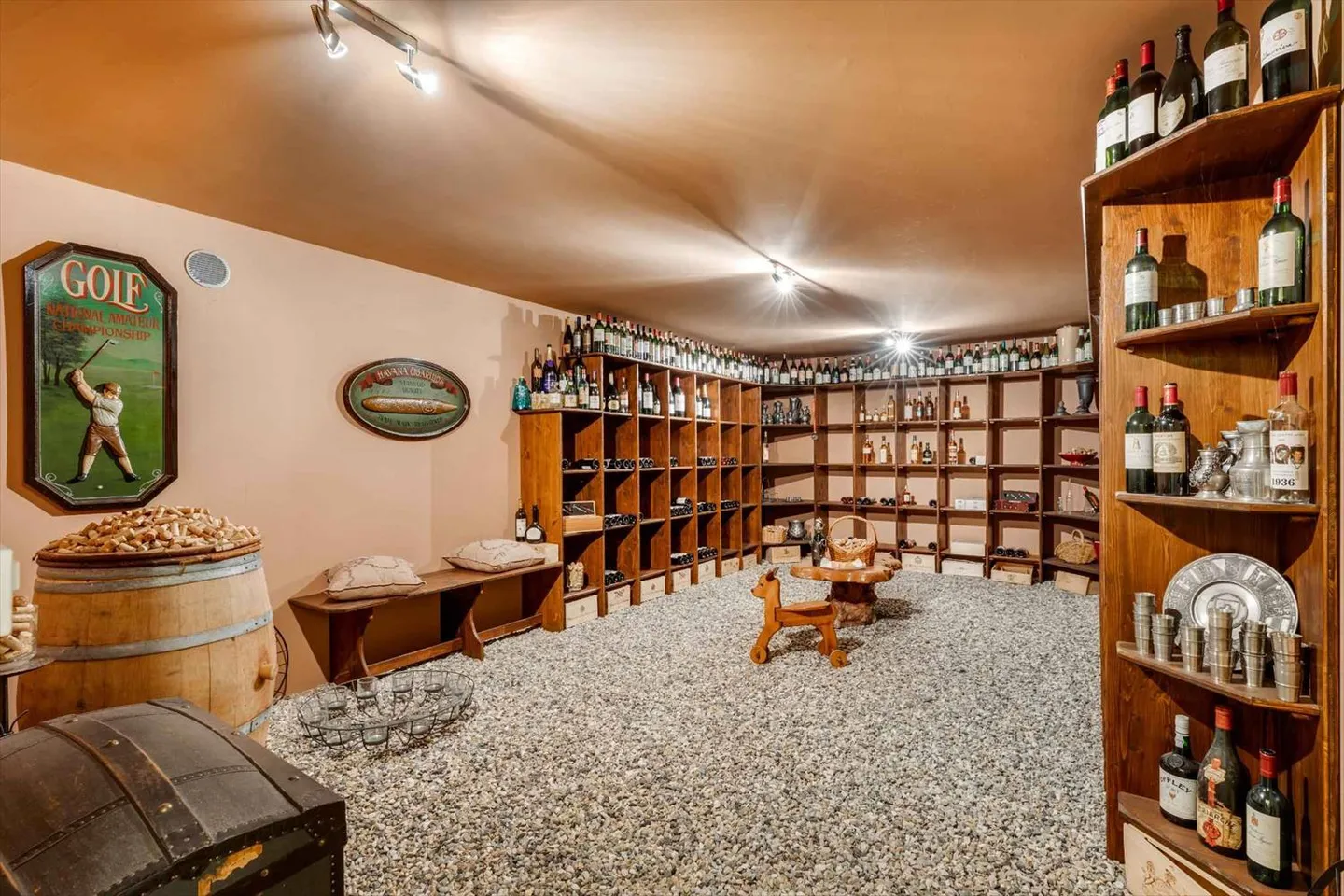 Magnifica villa contemporanea con vista sul lago di Neuchâtel e sulle Alpi - Foto 12 di 13