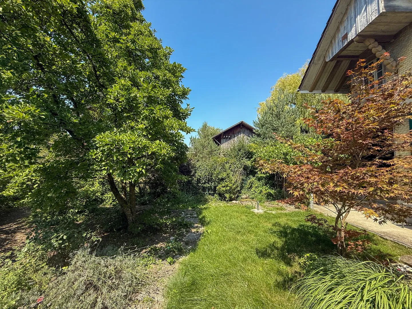 Appartamento duplex con giardino privato, centro del villaggio di Münchenbuchsee - Foto 6 di 43