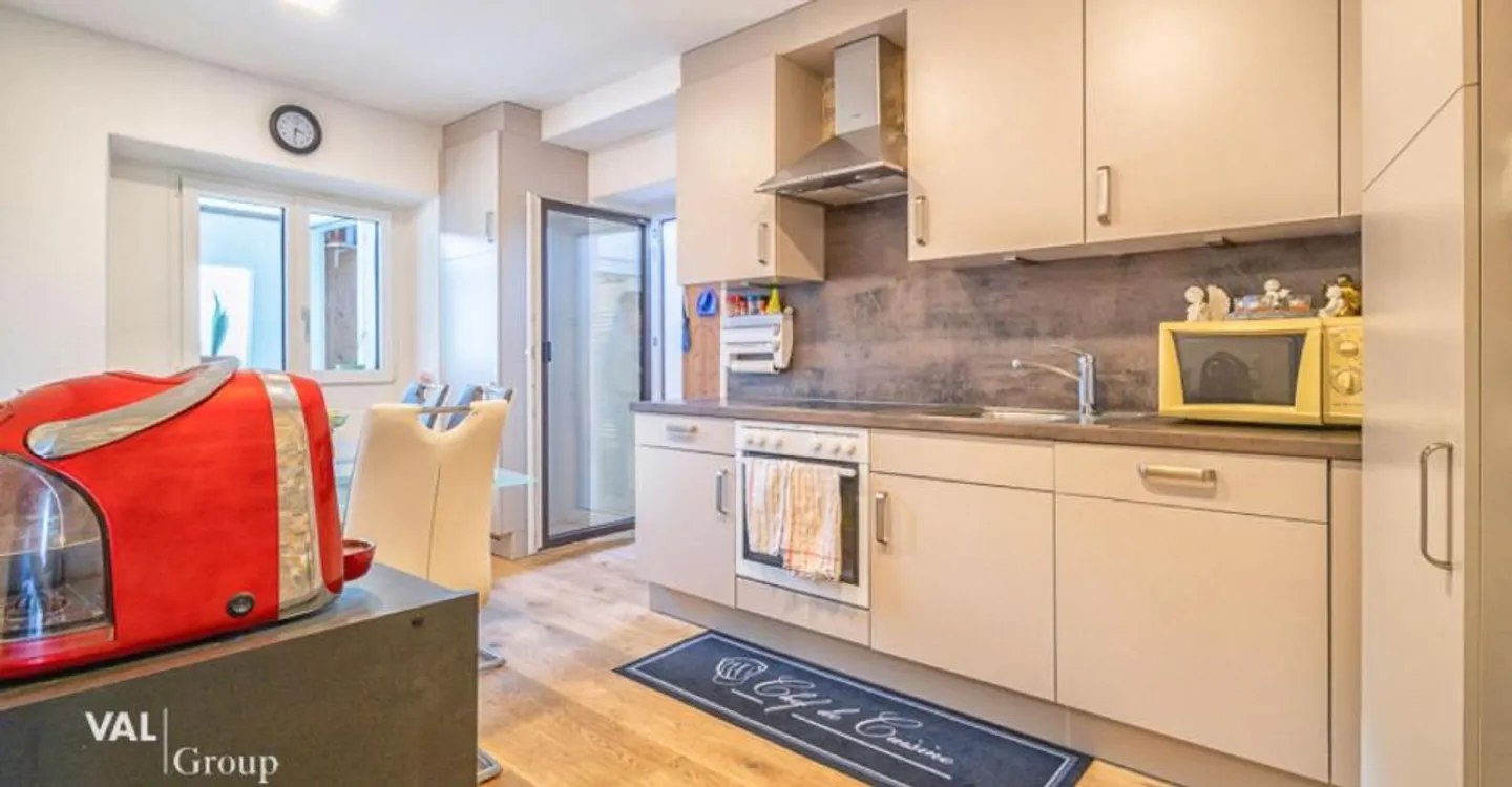 Modernized 3.5-room apartment in the heart of Glis - Photo 1 of 12