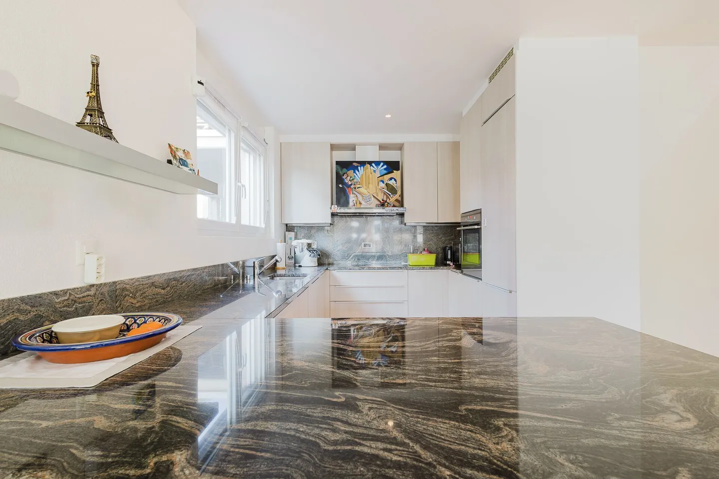 The true home: well built and designed for better living - Photo 6 of 15