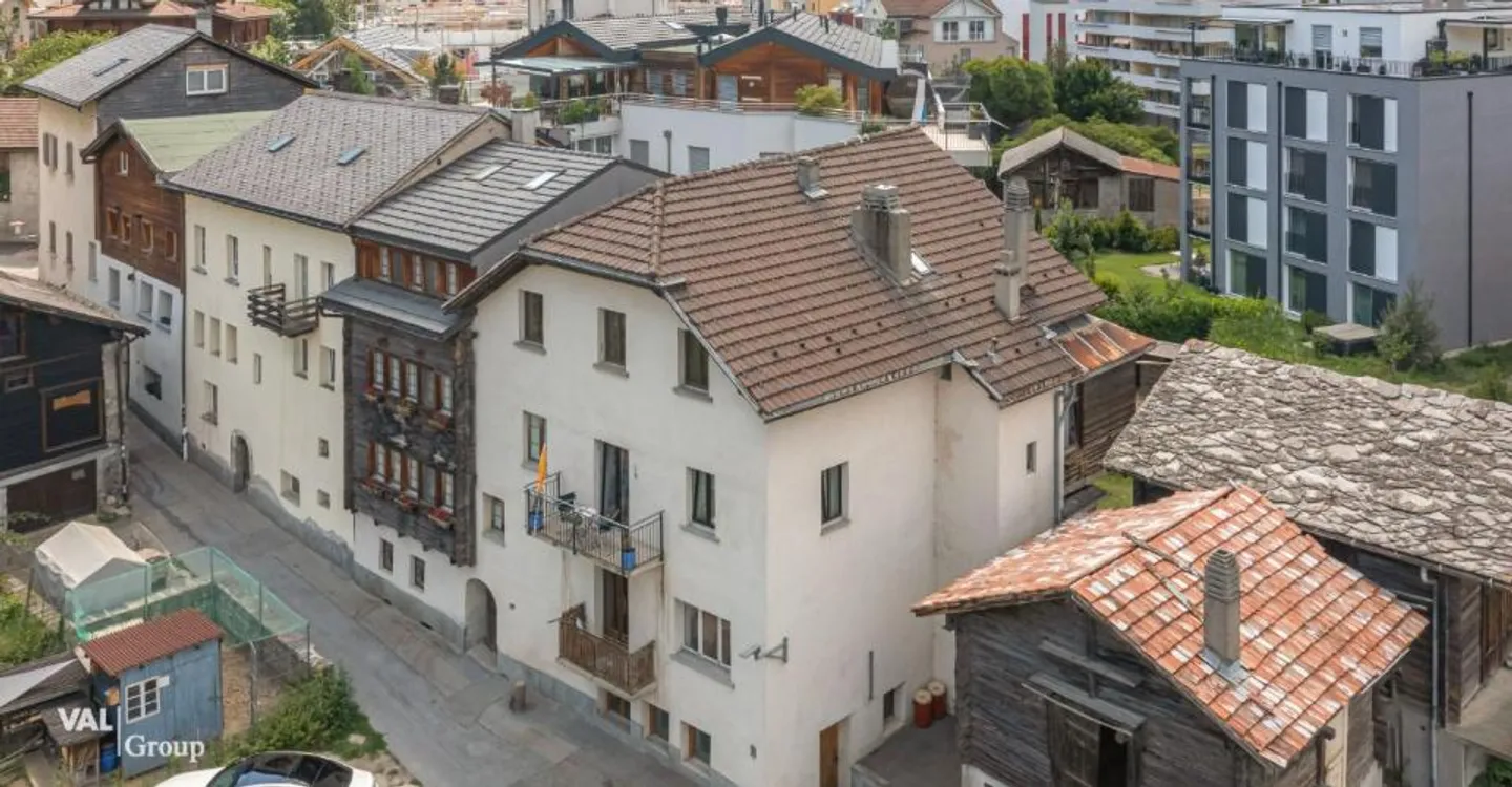 Modernized 3.5-room apartment in the heart of Glis - Photo 8 of 12