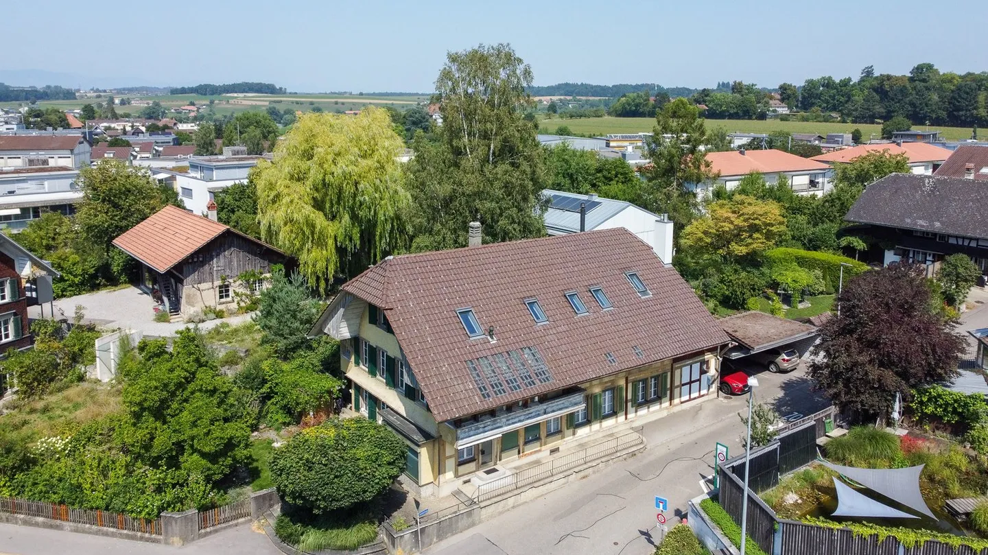 Appartamento duplex con giardino privato, centro del villaggio di Münchenbuchsee - Foto 10 di 43