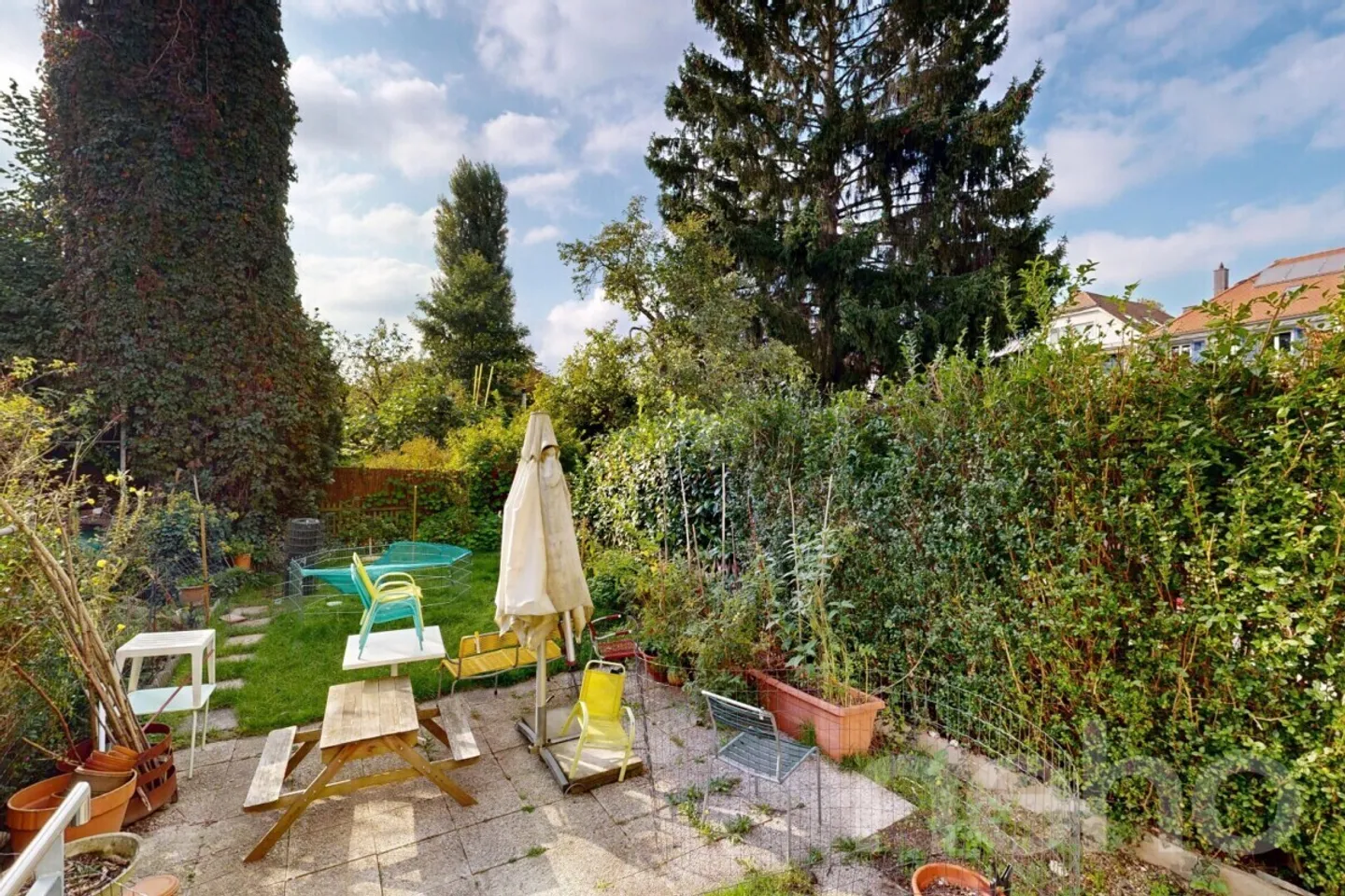 Renovated 4.5-room terraced house with garden in Basel - Photo 12 of 12