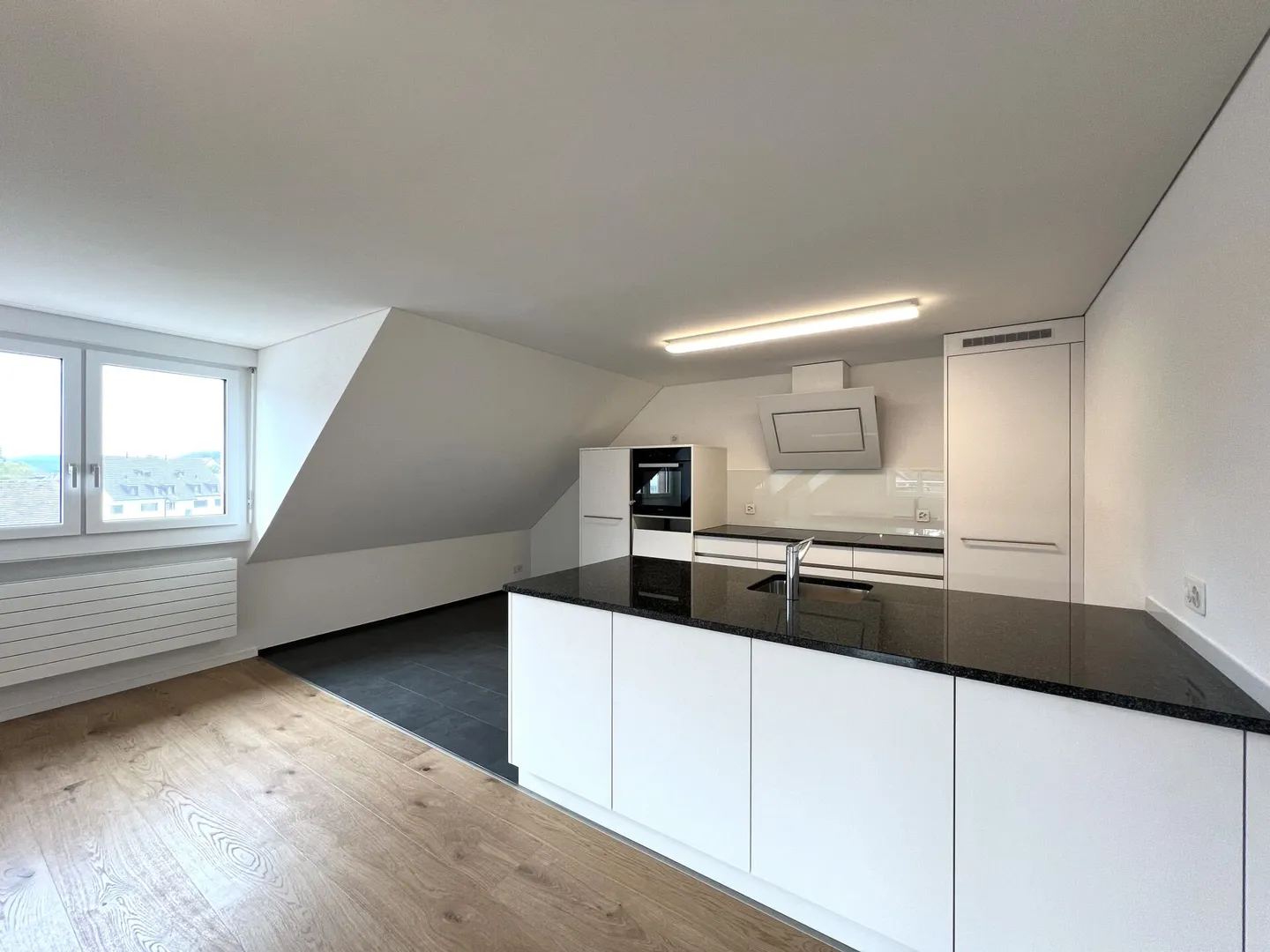 Dans un emplacement central après rénovation totale ! - Photo 1 sur 8