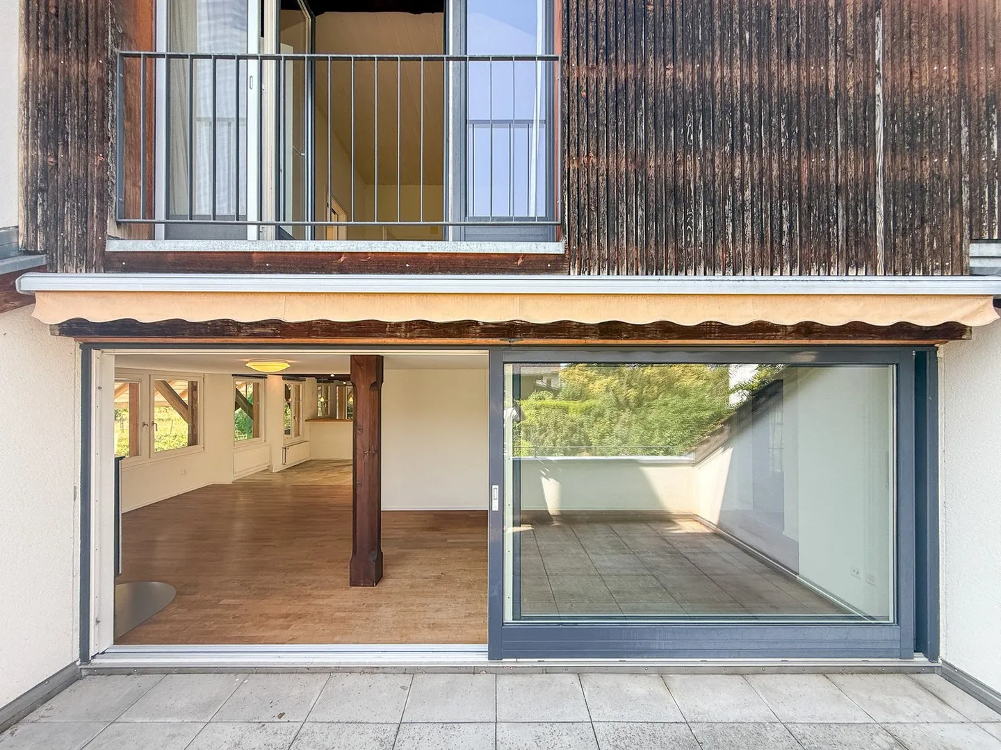 Appartamento duplex con giardino privato, centro del villaggio di Münchenbuchsee - Foto 24 di 43