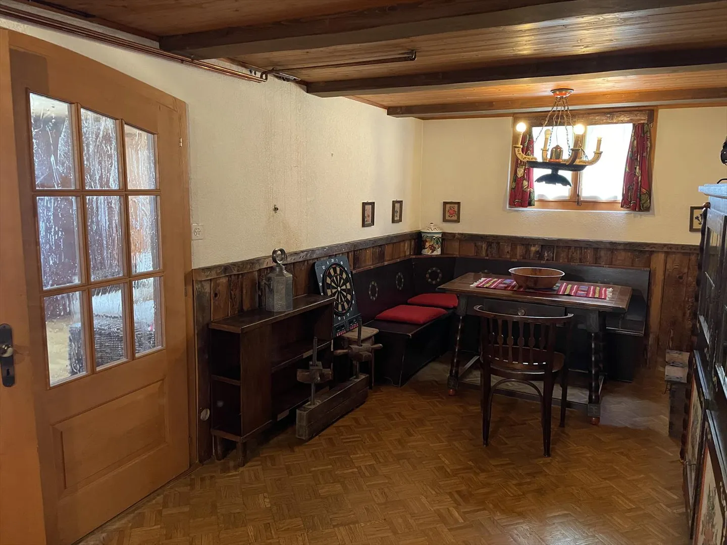 Beautiful chalet near skiing - Photo 21 of 28