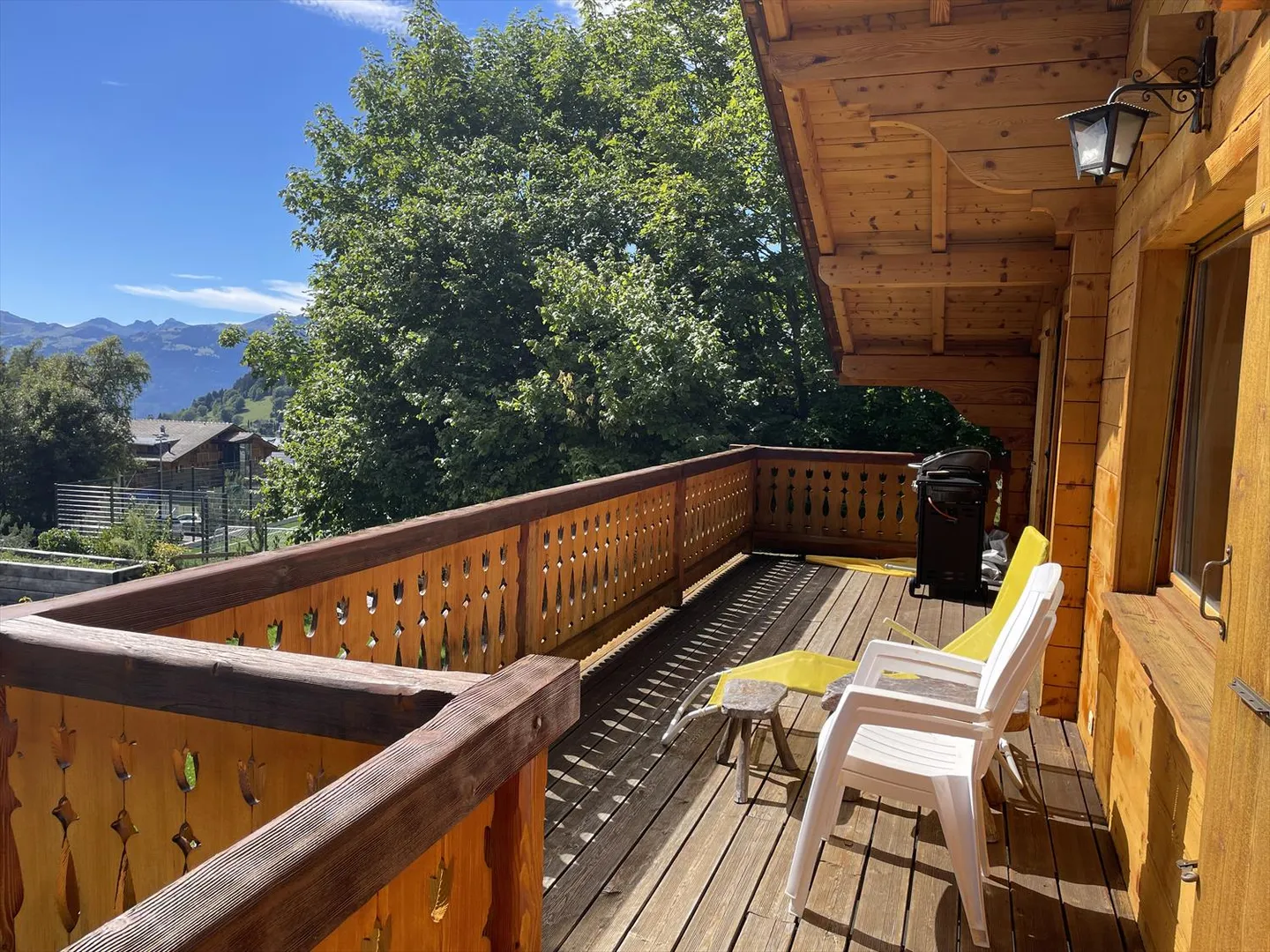 Beautiful chalet near skiing - Photo 23 of 28