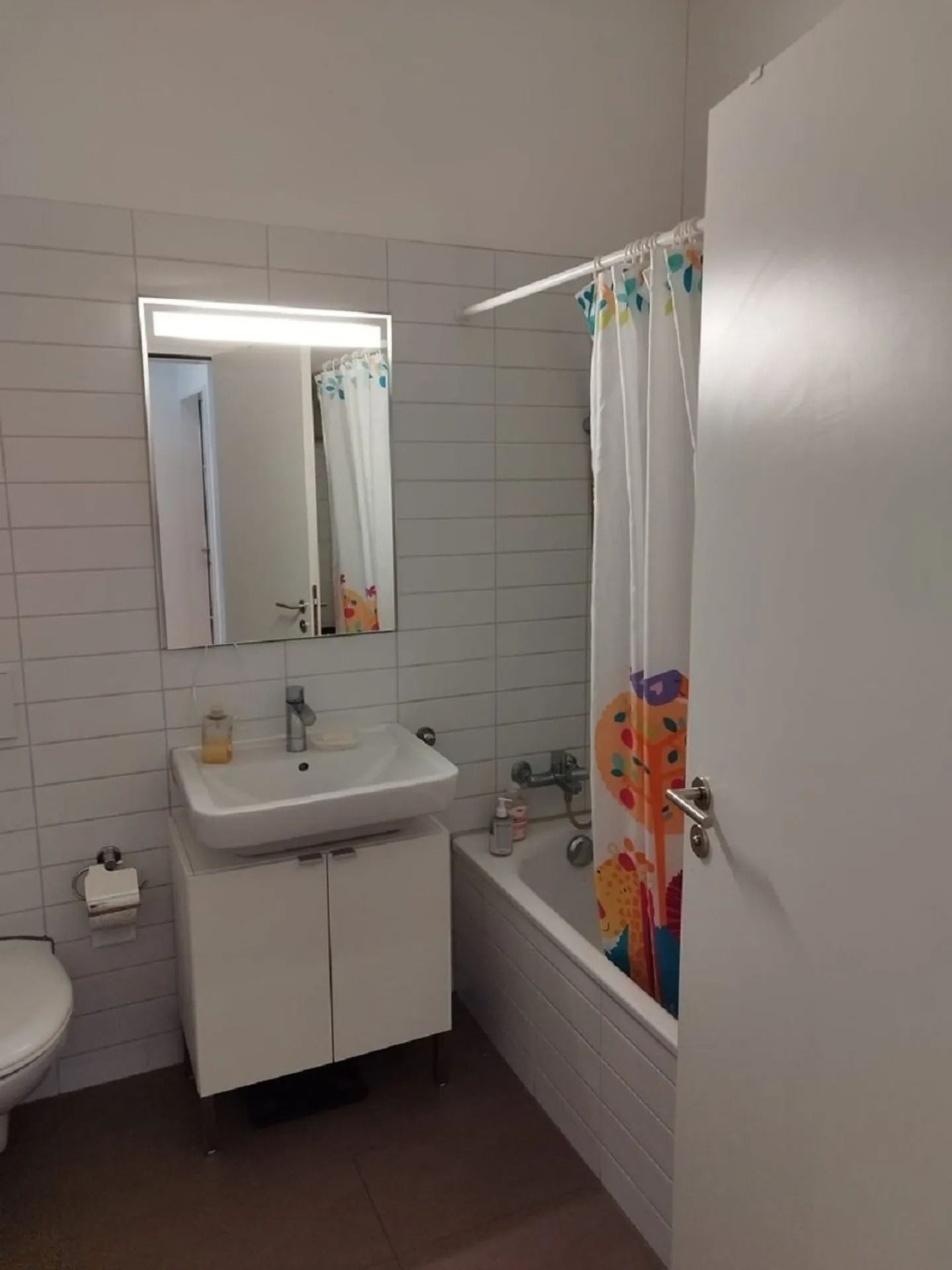 Bright 3-room apartment with balcony in Dietikon - available immediately! - Photo 2 of 7