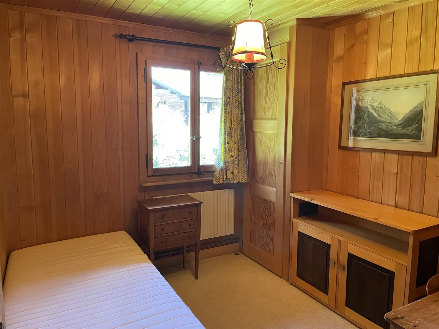 Beautiful chalet near skiing - Photo 13 of 28