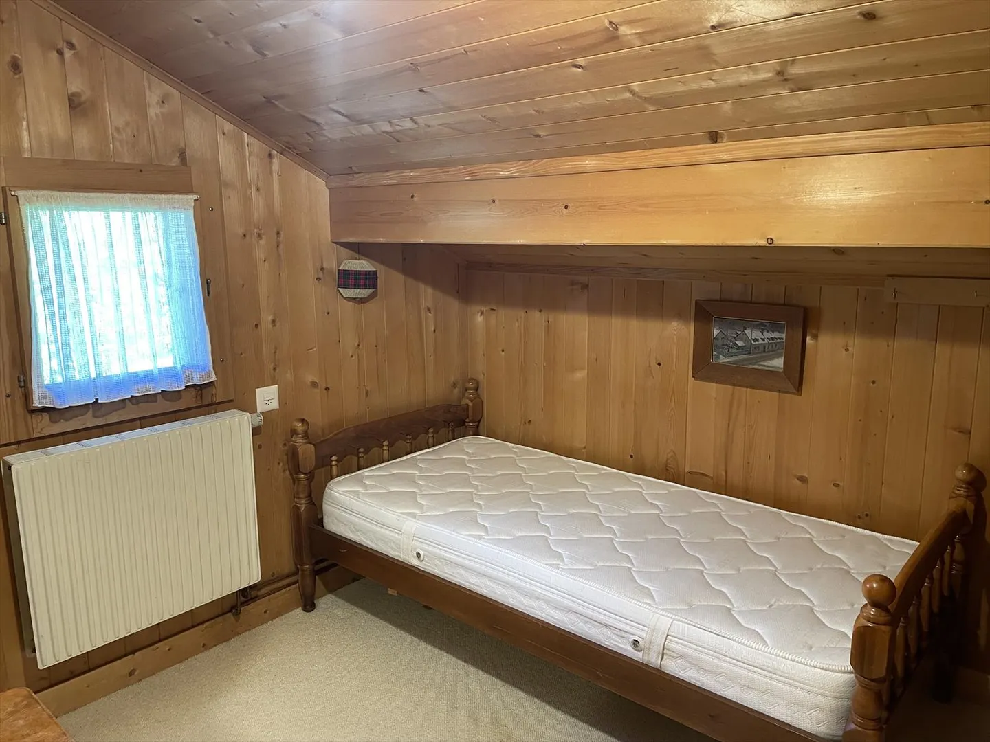 Beautiful chalet near skiing - Photo 15 of 28