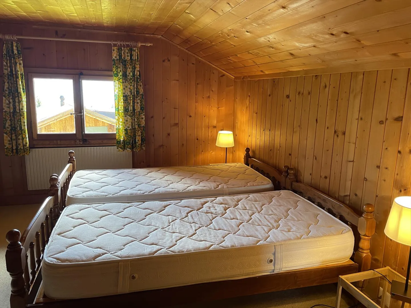 Beautiful chalet near skiing - Photo 16 of 28