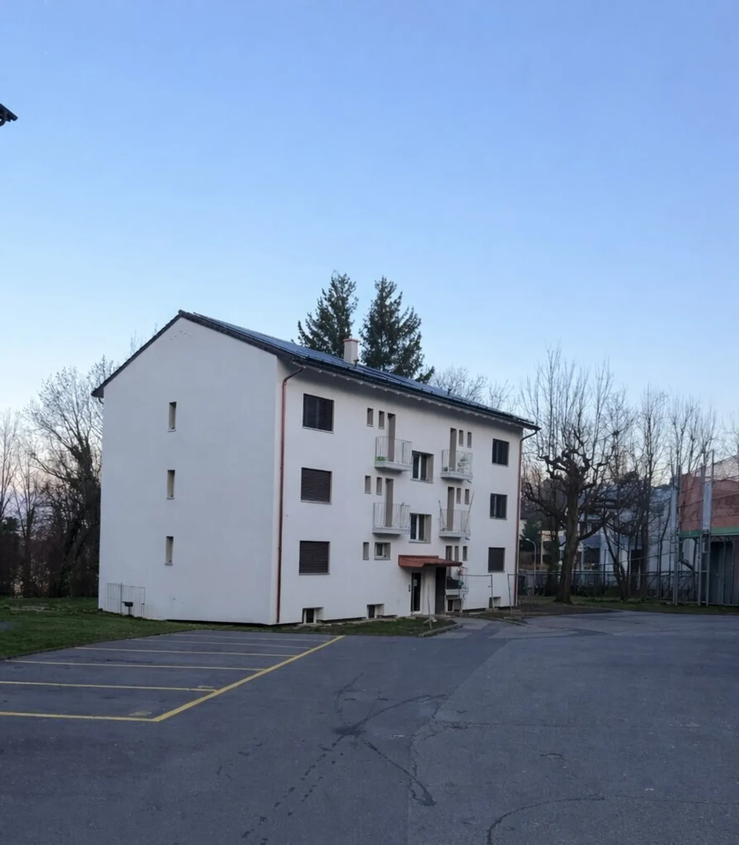 Incantevole appartamento 3.5, nuovo e idealmente situato - Foto 4 di 4